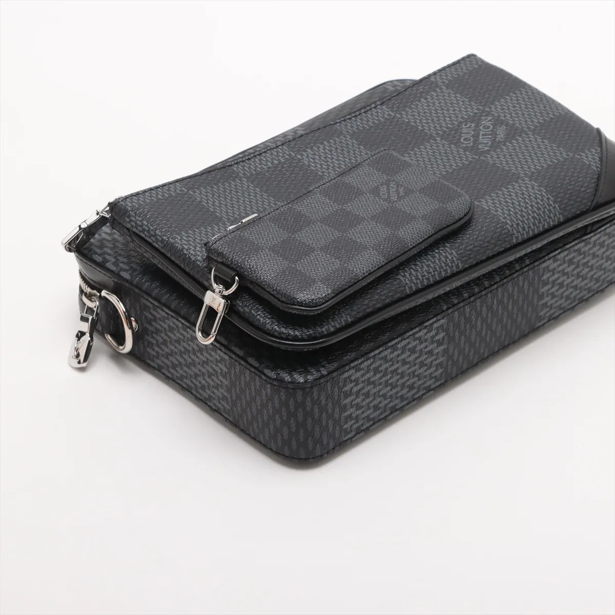 Damier Graphite 3D Trio Messenger N50017 Black RFID reaction available — view 6