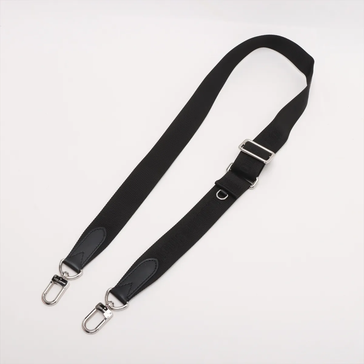 Damier Graphite 3D Trio Messenger N50017 Black RFID reaction available — view 7