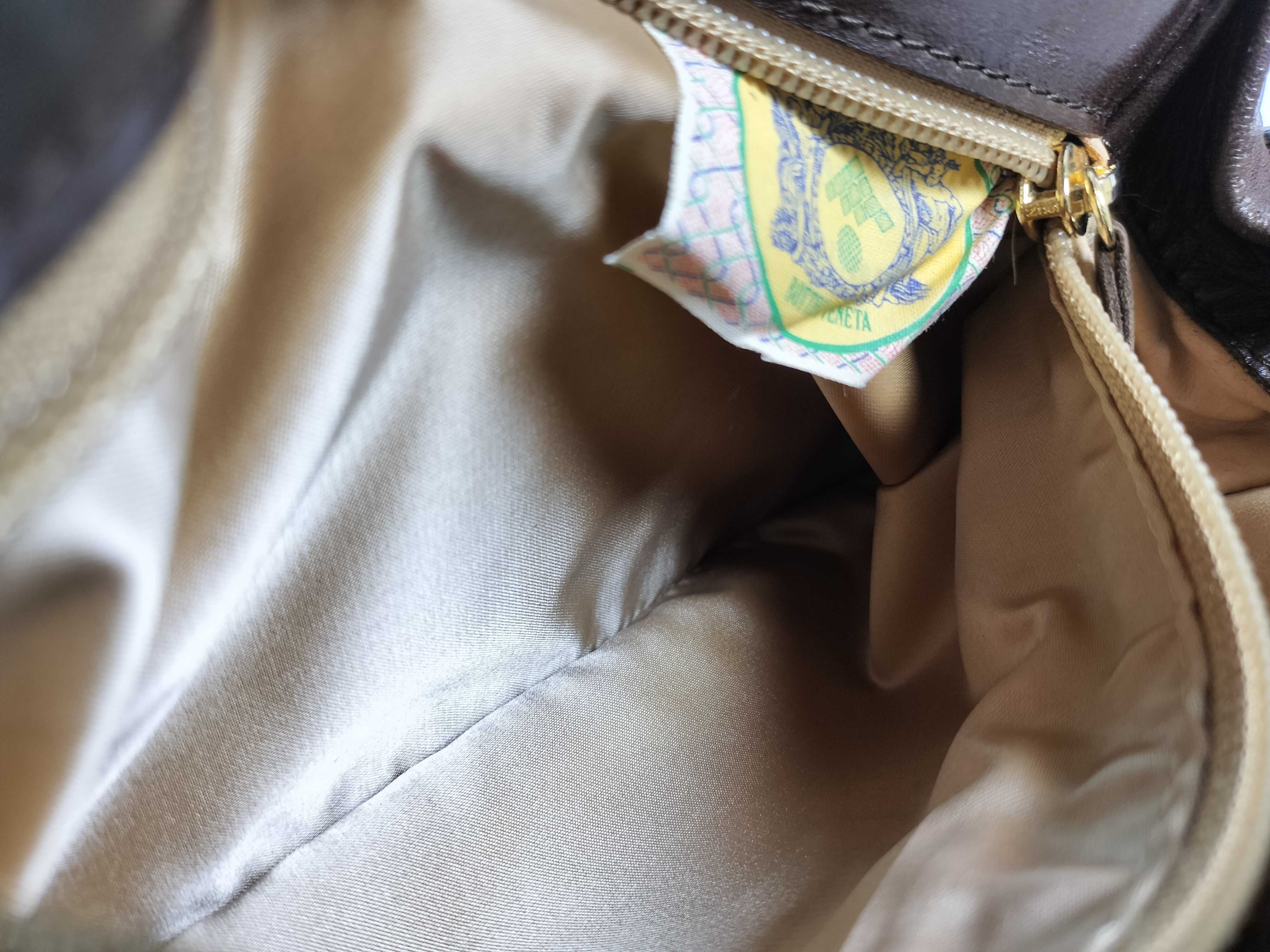One-Shoulder Bag Leather Intrecciato Shoulder Bag — view 12
