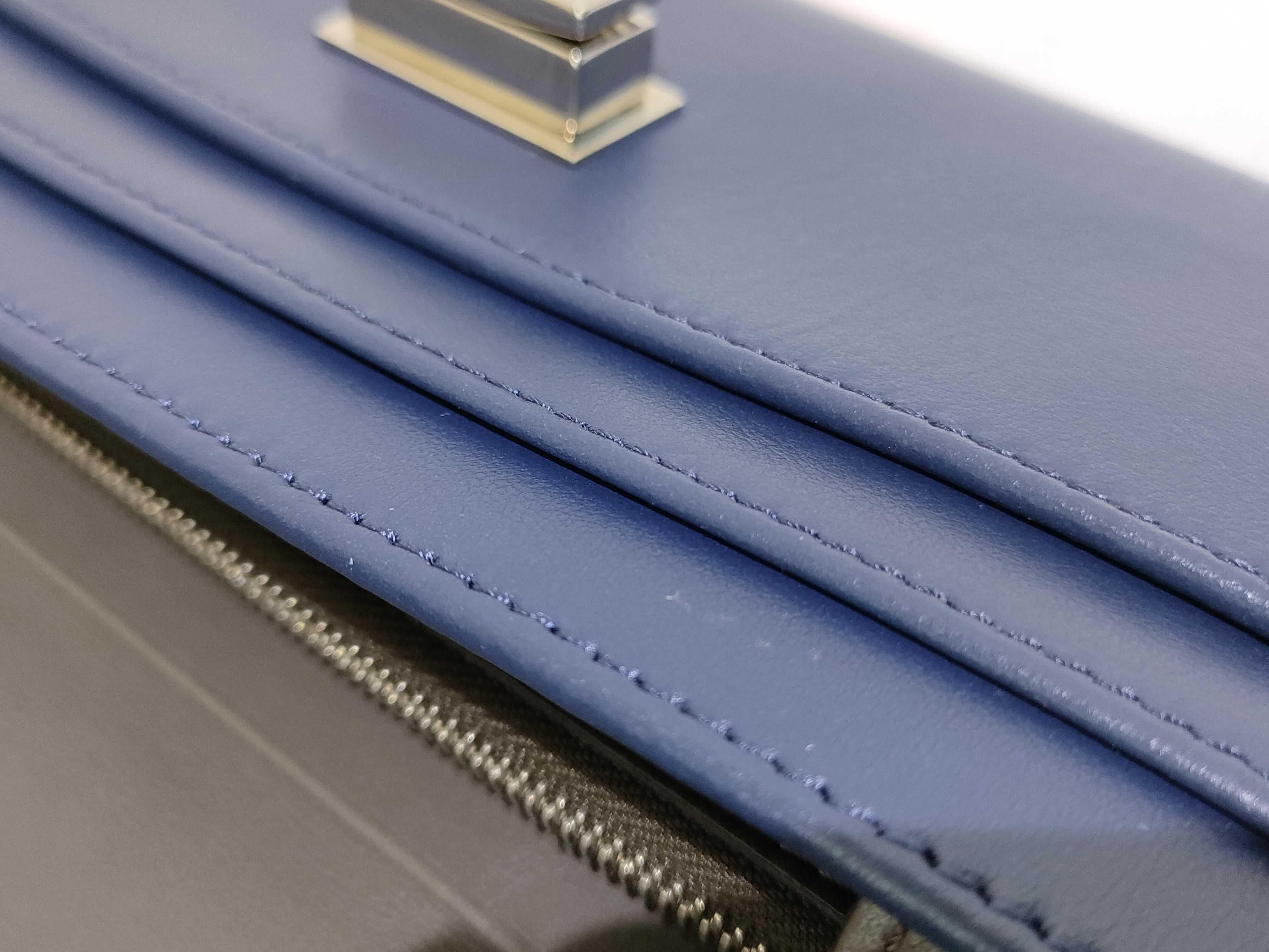 Peekaboo Long Wallet 8M0377 — view 13