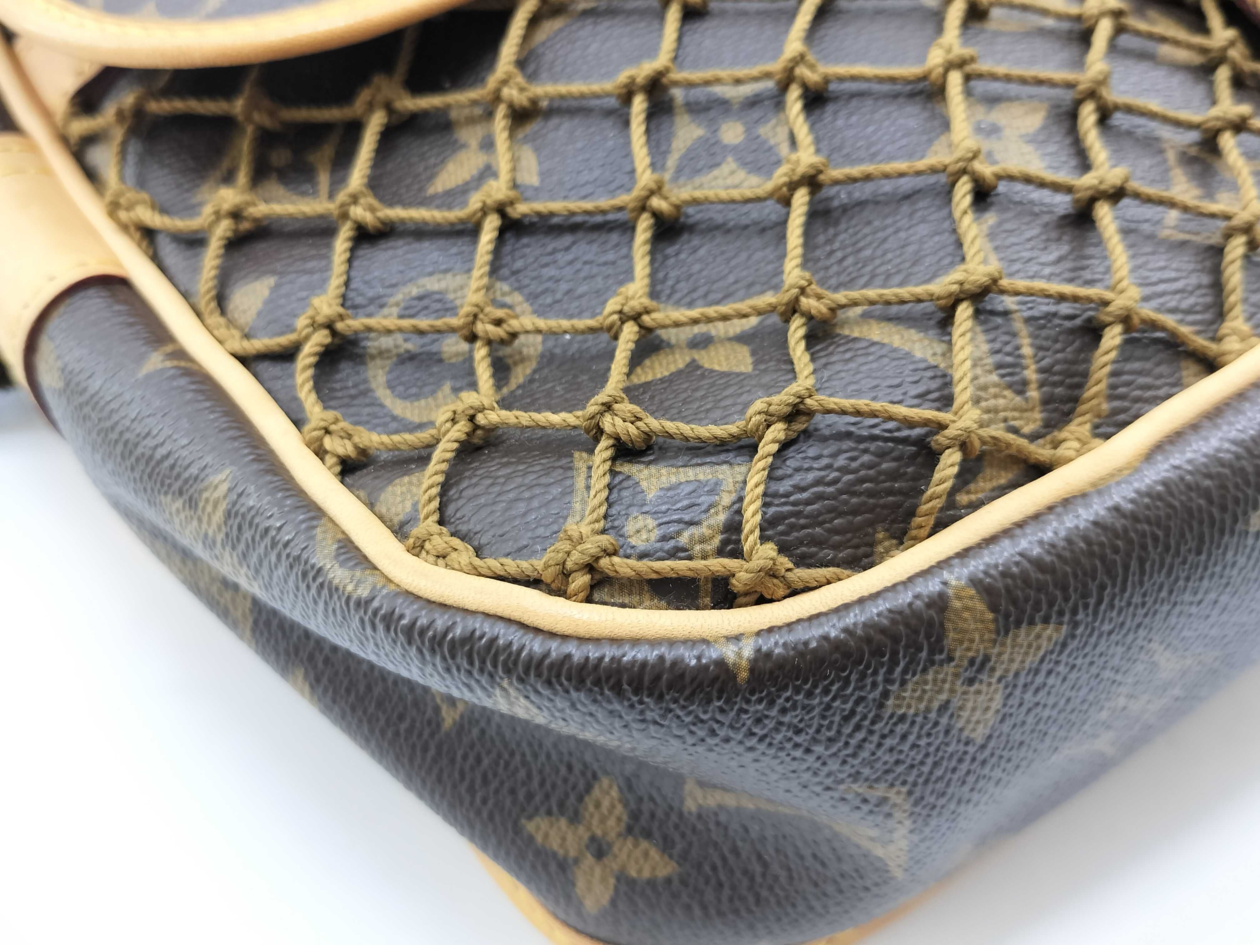 Monogram Louis Vuitton Monogram Shoulder Bag Congo PM M40117 Shoulder Bag — view 4