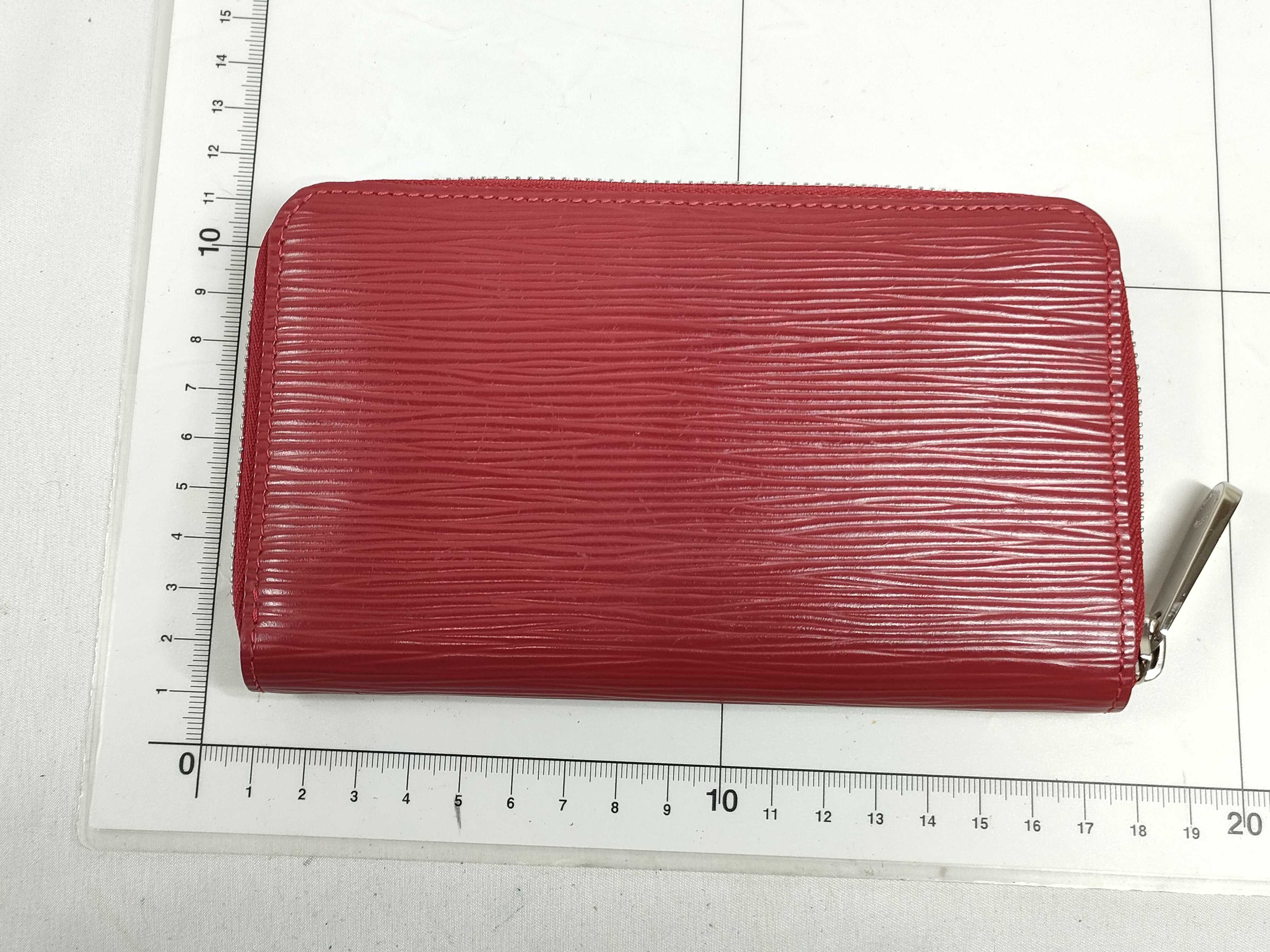 Epi Round Zip Red Wallet — view 2