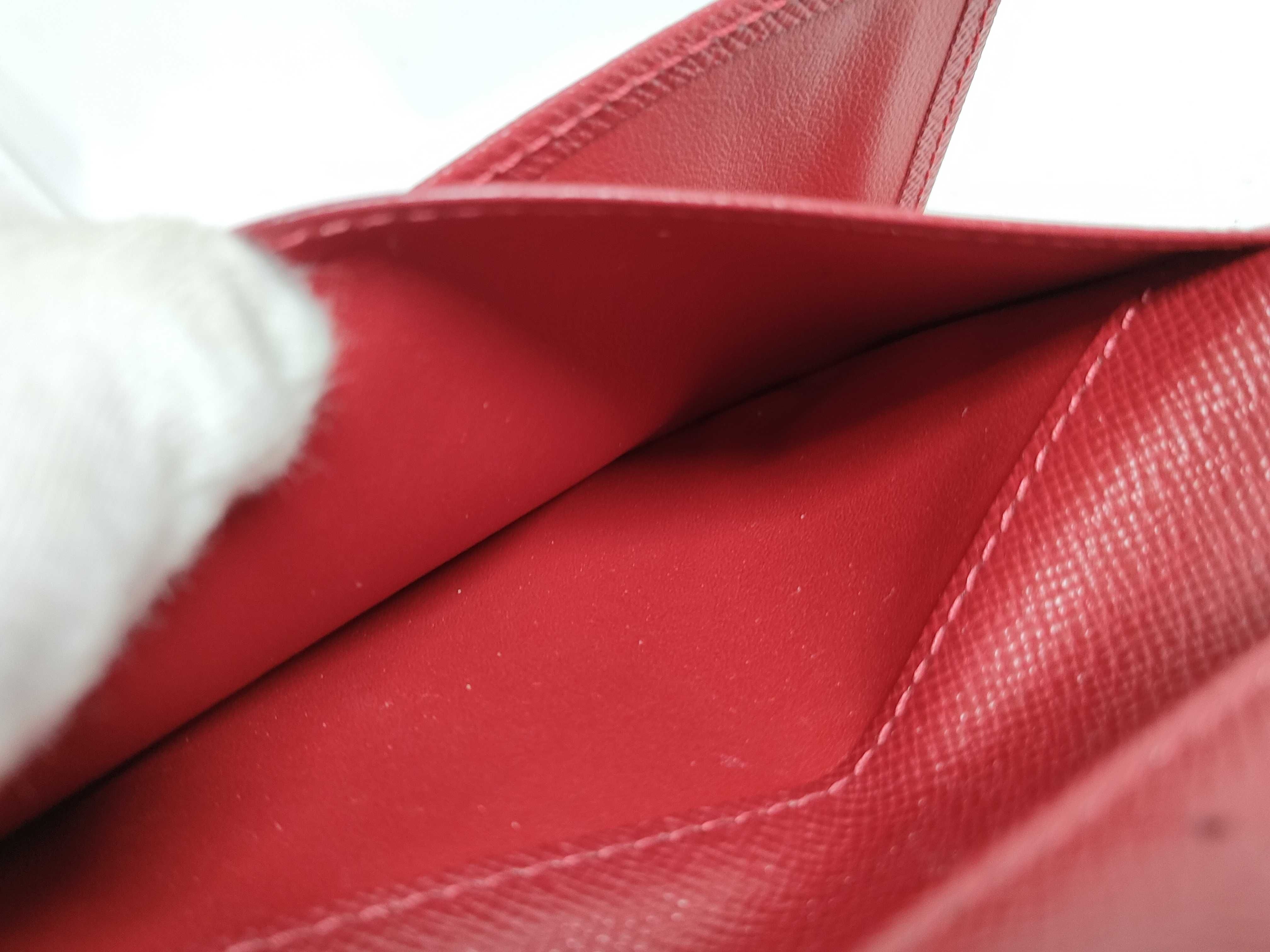 Epi Round Zip Red Wallet — view 15