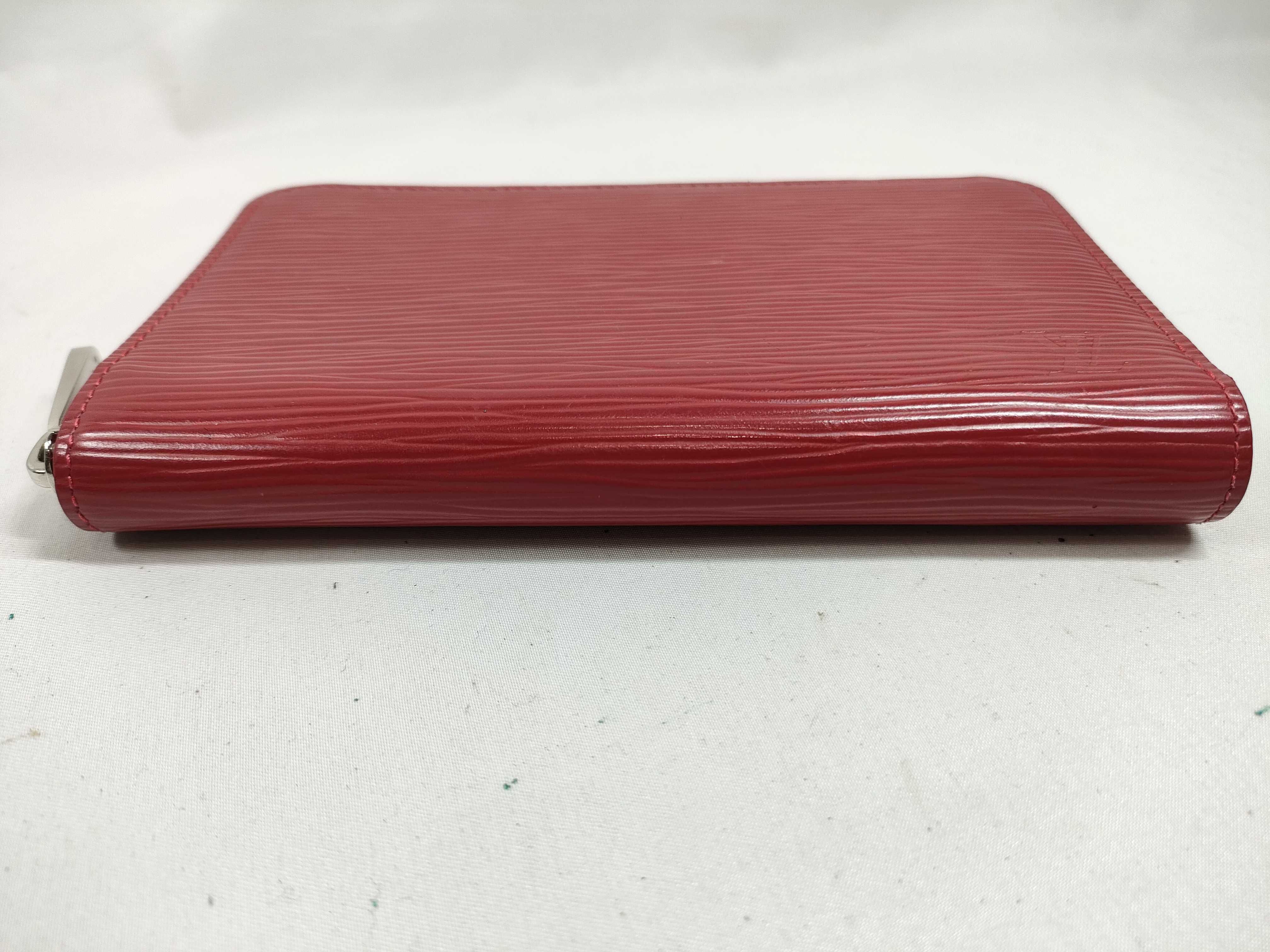 Epi Round Zip Red Wallet — view 4