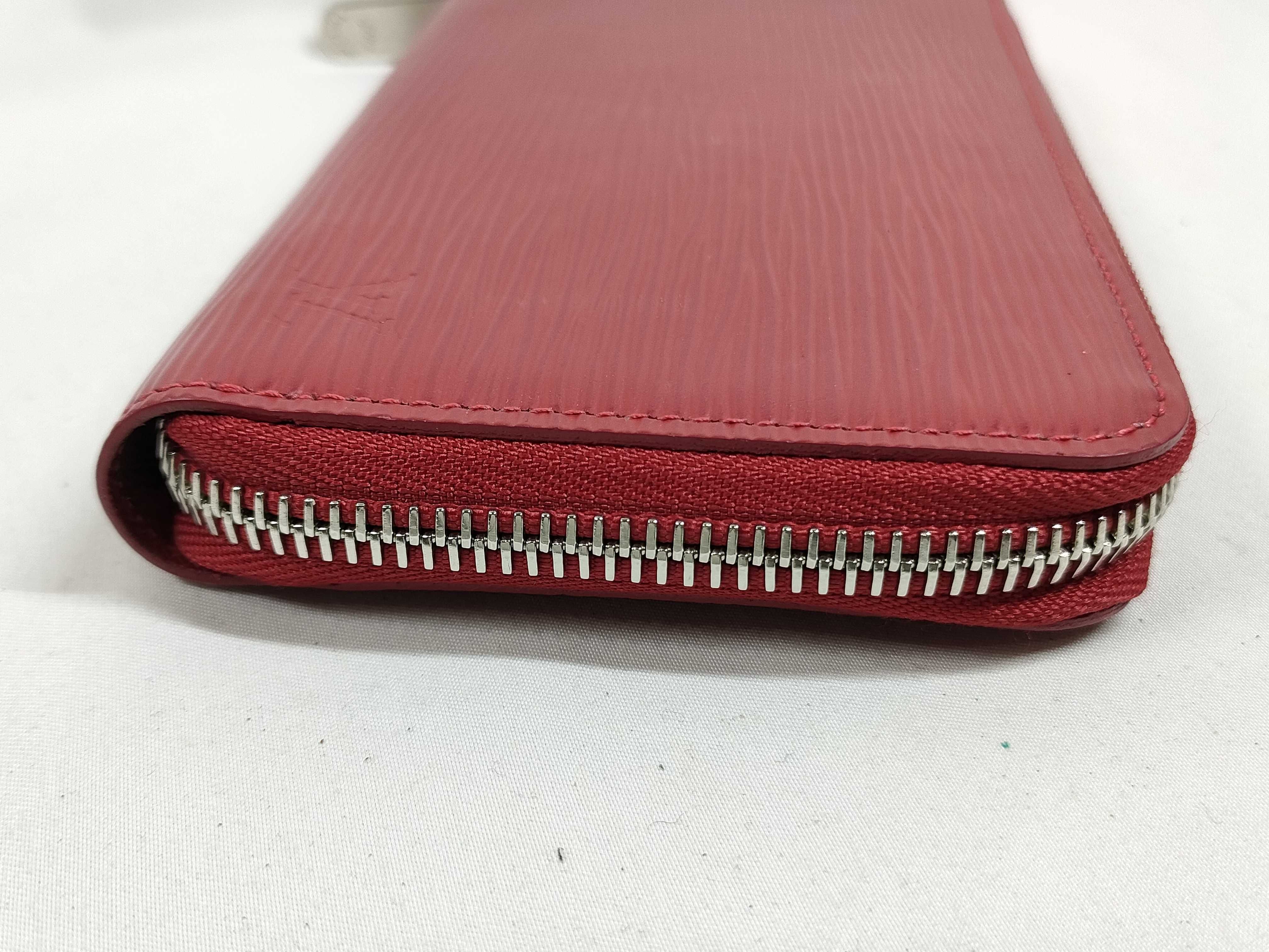 Epi Round Zip Red Wallet — view 5