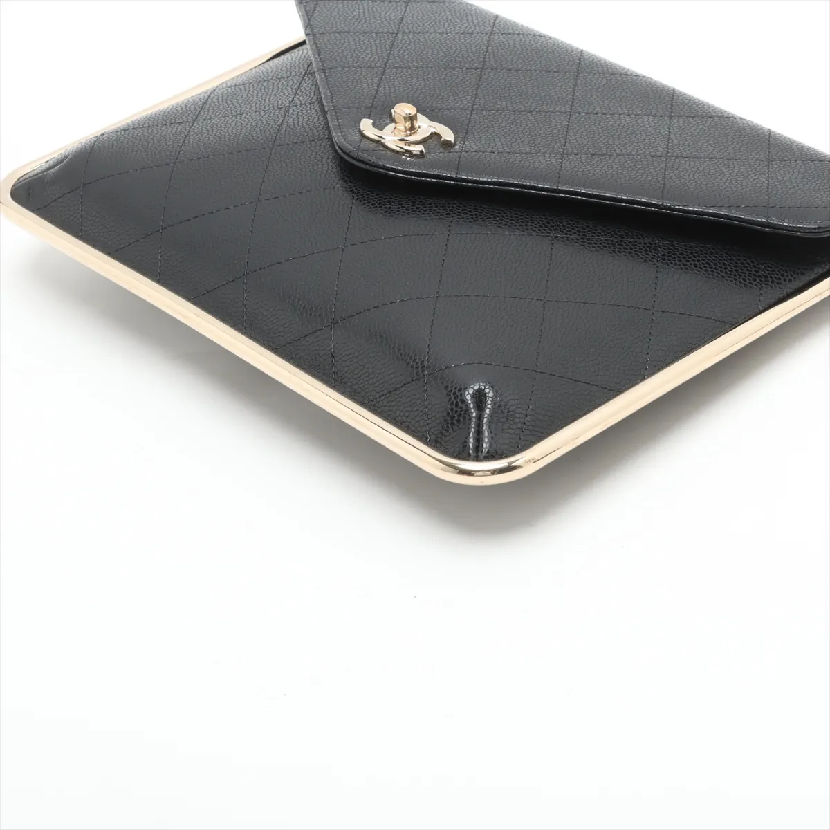 Matelasse caviar skin chain shoulder bag black gold hardware T35ULA4A random serial AP4268 — view 3
