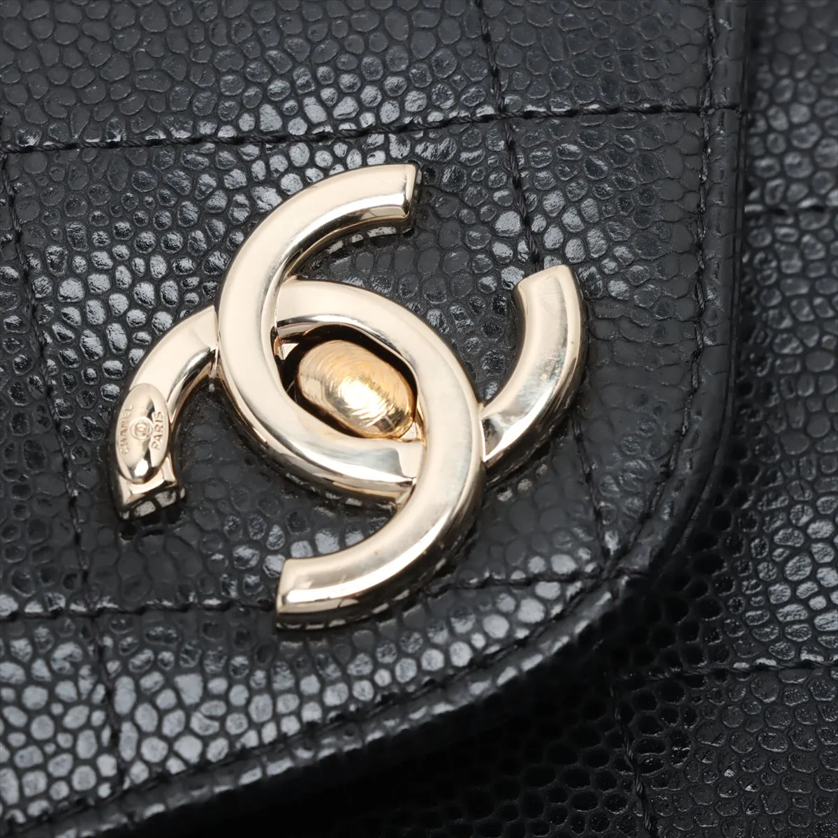 Matelasse caviar skin chain shoulder bag black gold hardware T35ULA4A random serial AP4268 — view 9