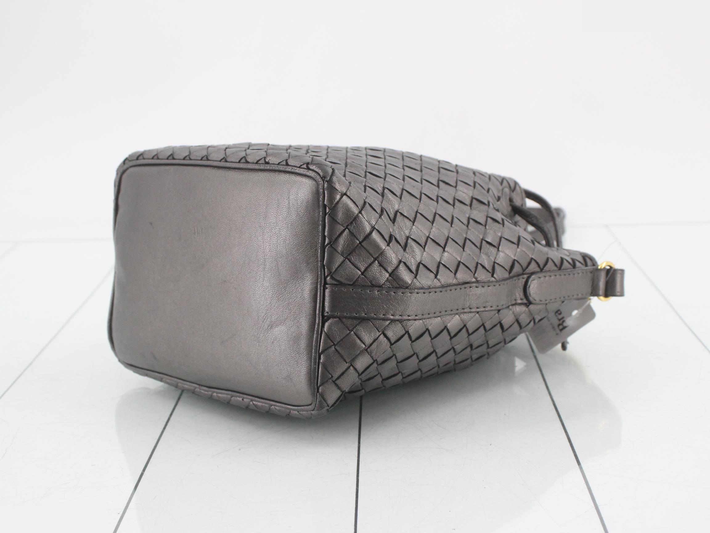 Intrecciato drawstring shoulder bag — view 6