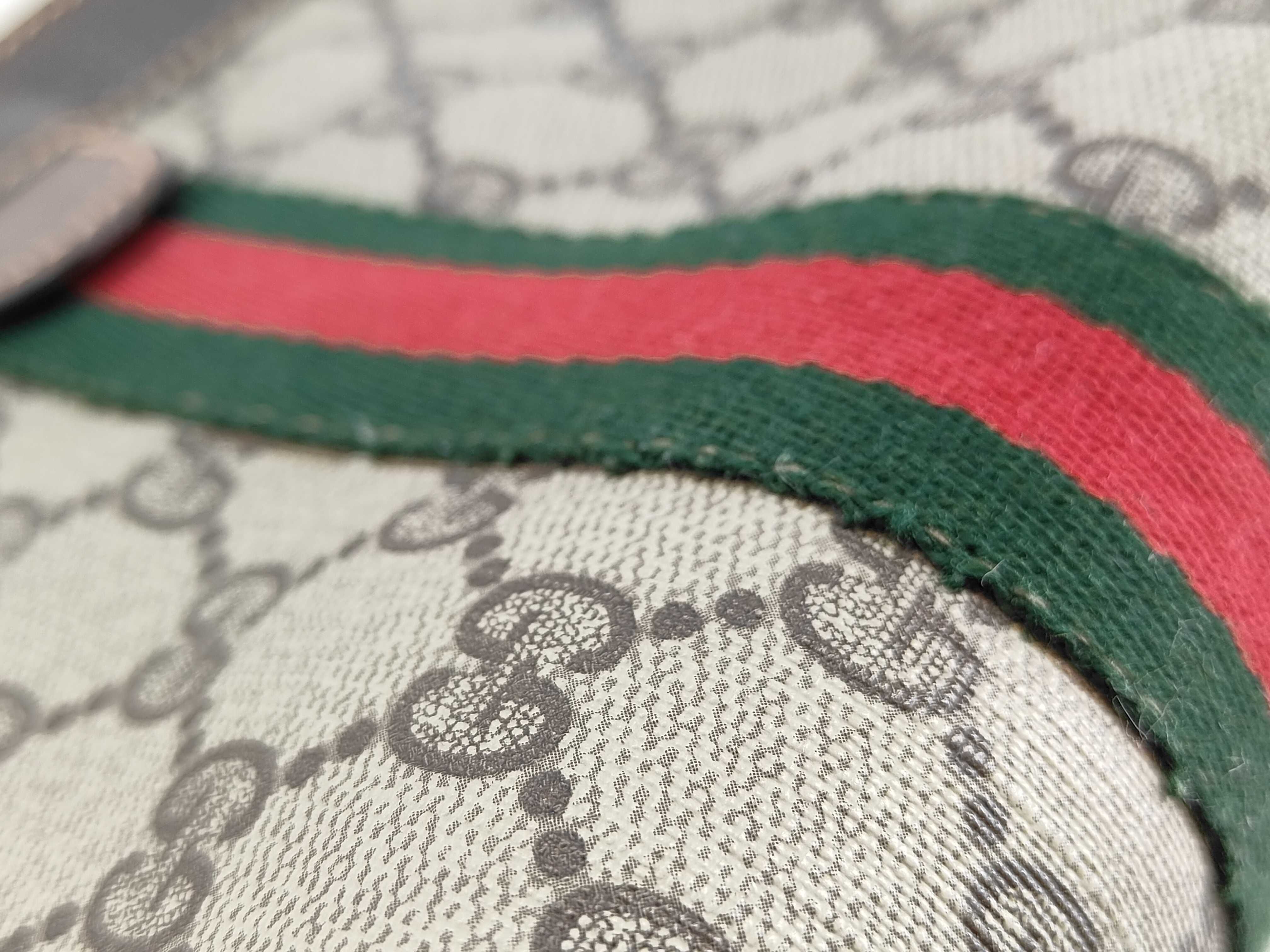 GG Supreme Gucci Sherry Clutch Bag — view 11