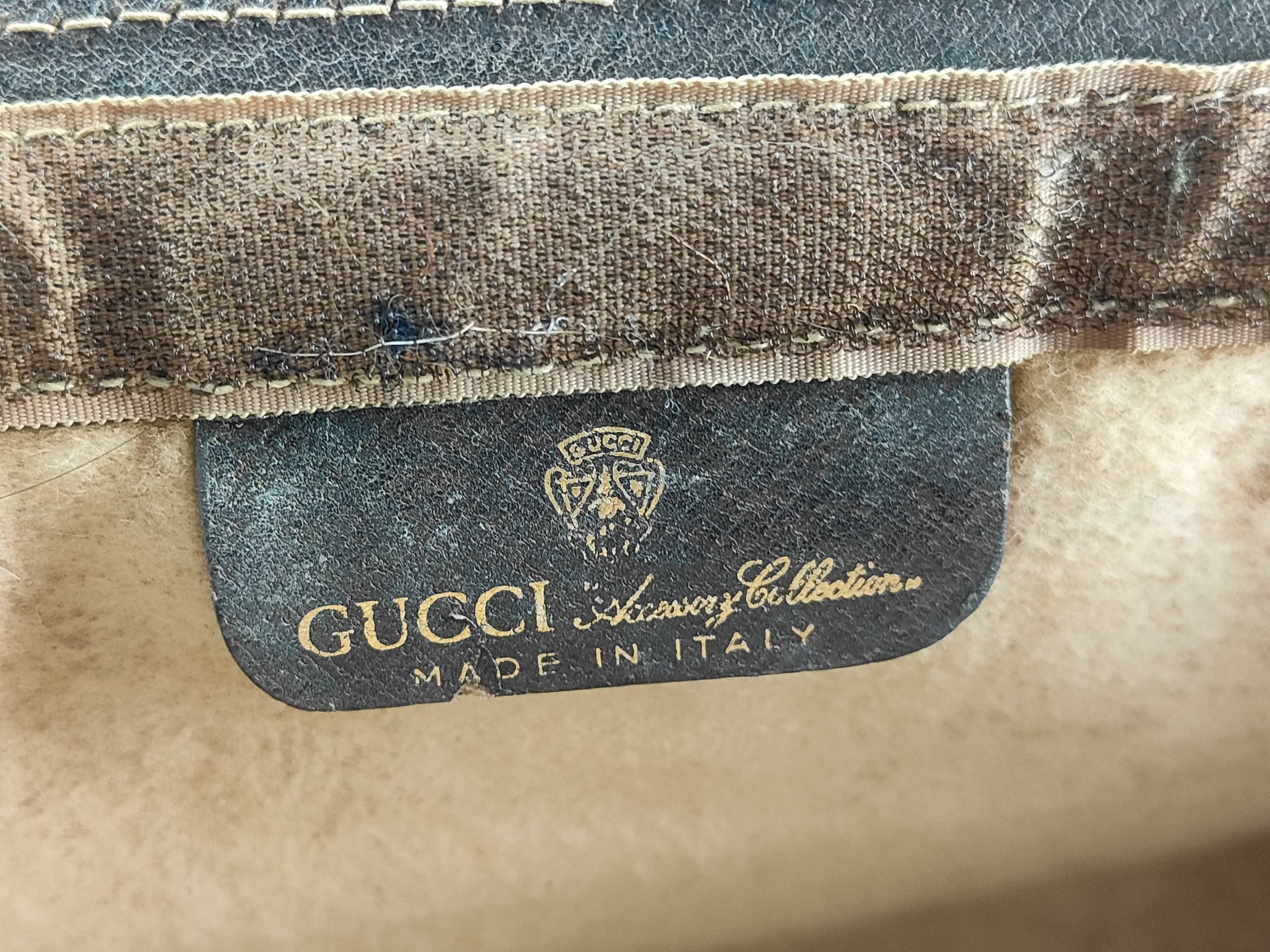 GG Supreme Gucci Sherry Clutch Bag — view 7