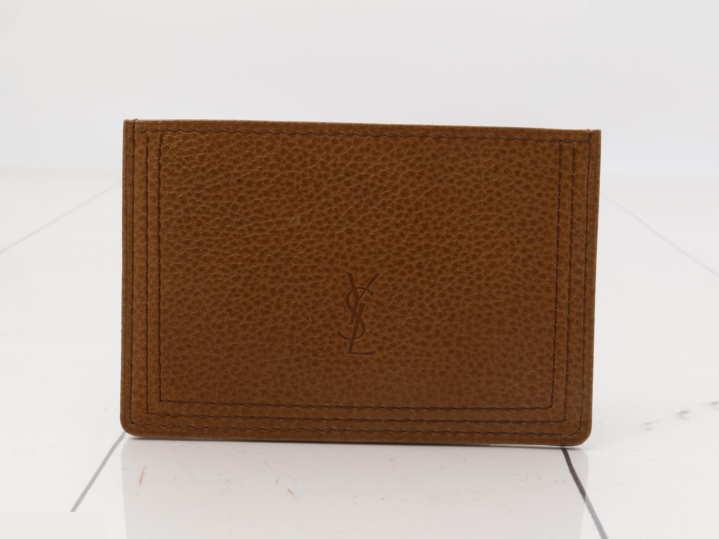 Other items: Bags, notebook covers, card cases, etc. — view 2