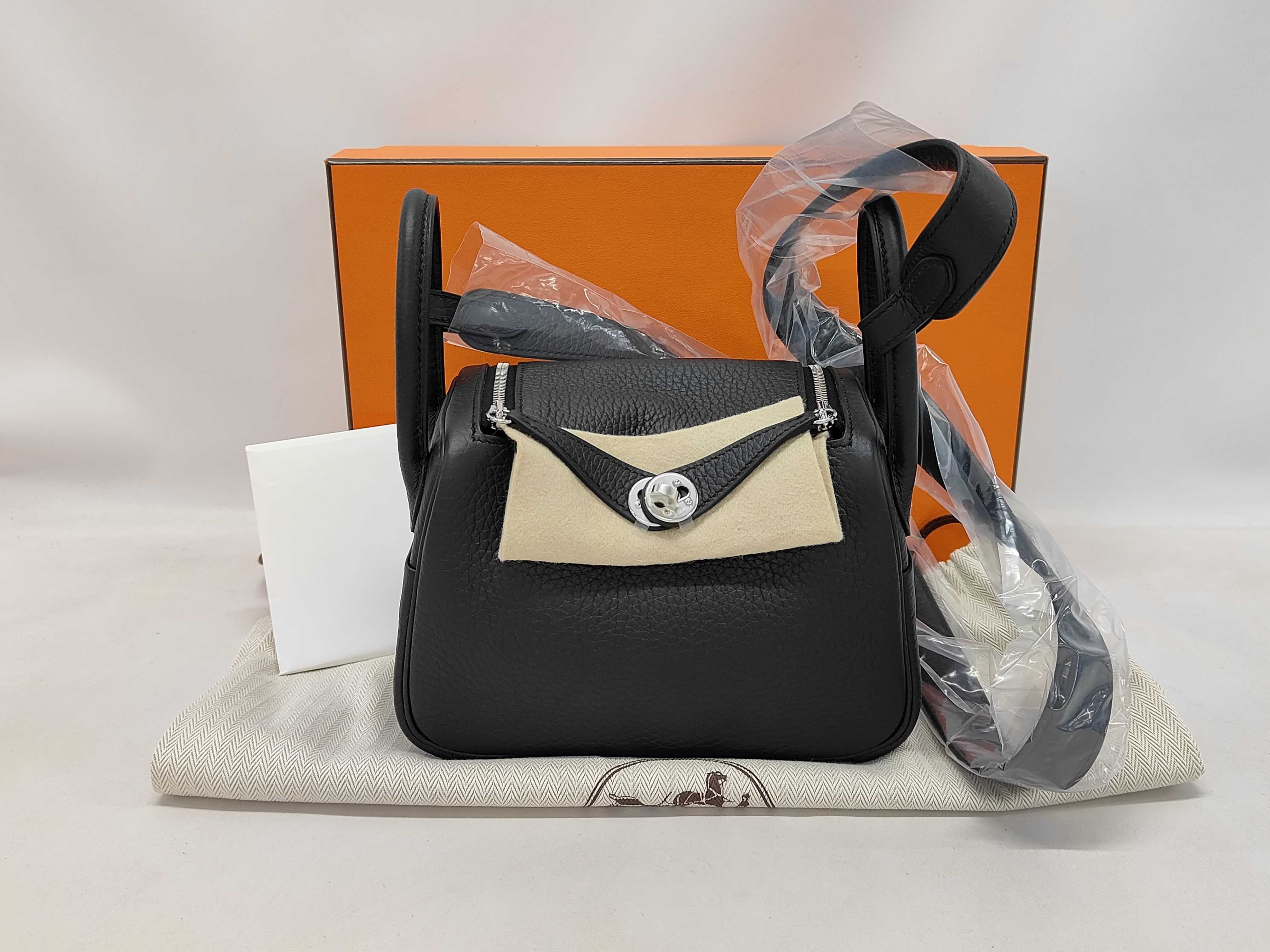 Mini Lindy 2 Shoulder Bag, Taurillon Clemence Leather, Black with Silver Hardware, K Stamp