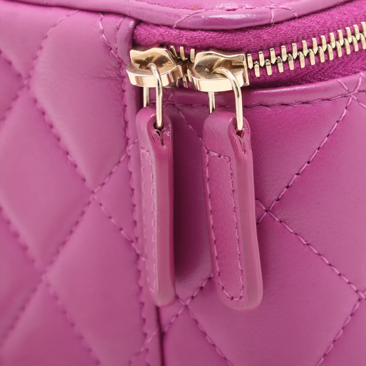 Matelasse Lambskin Chain Shoulder Bag Vanity Coco Ball Purple Gold Hardware 30865136 30s — view 8
