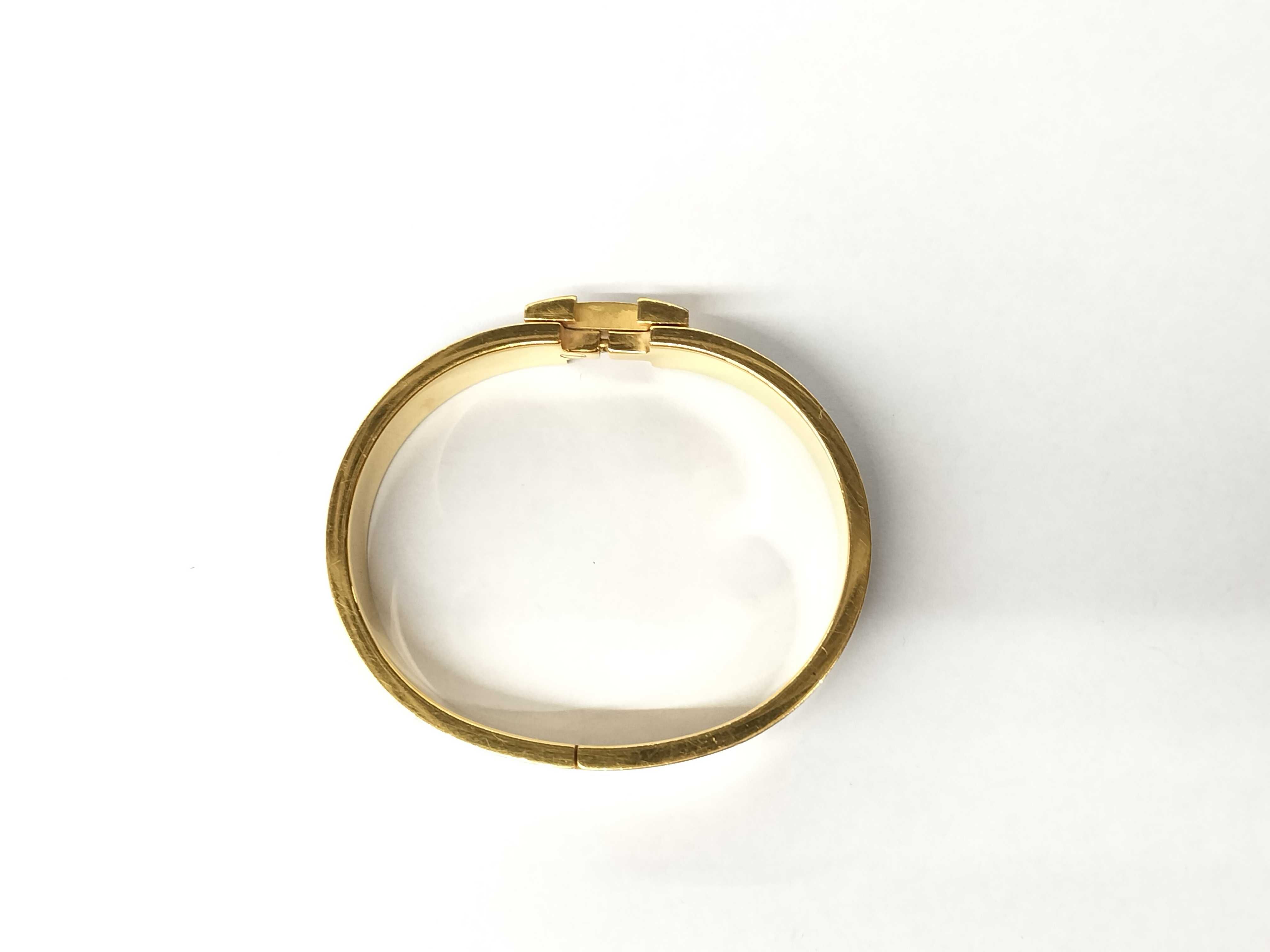 Hermès Clic Clac Gold Bracelet Bracelet/Bangle — view 3