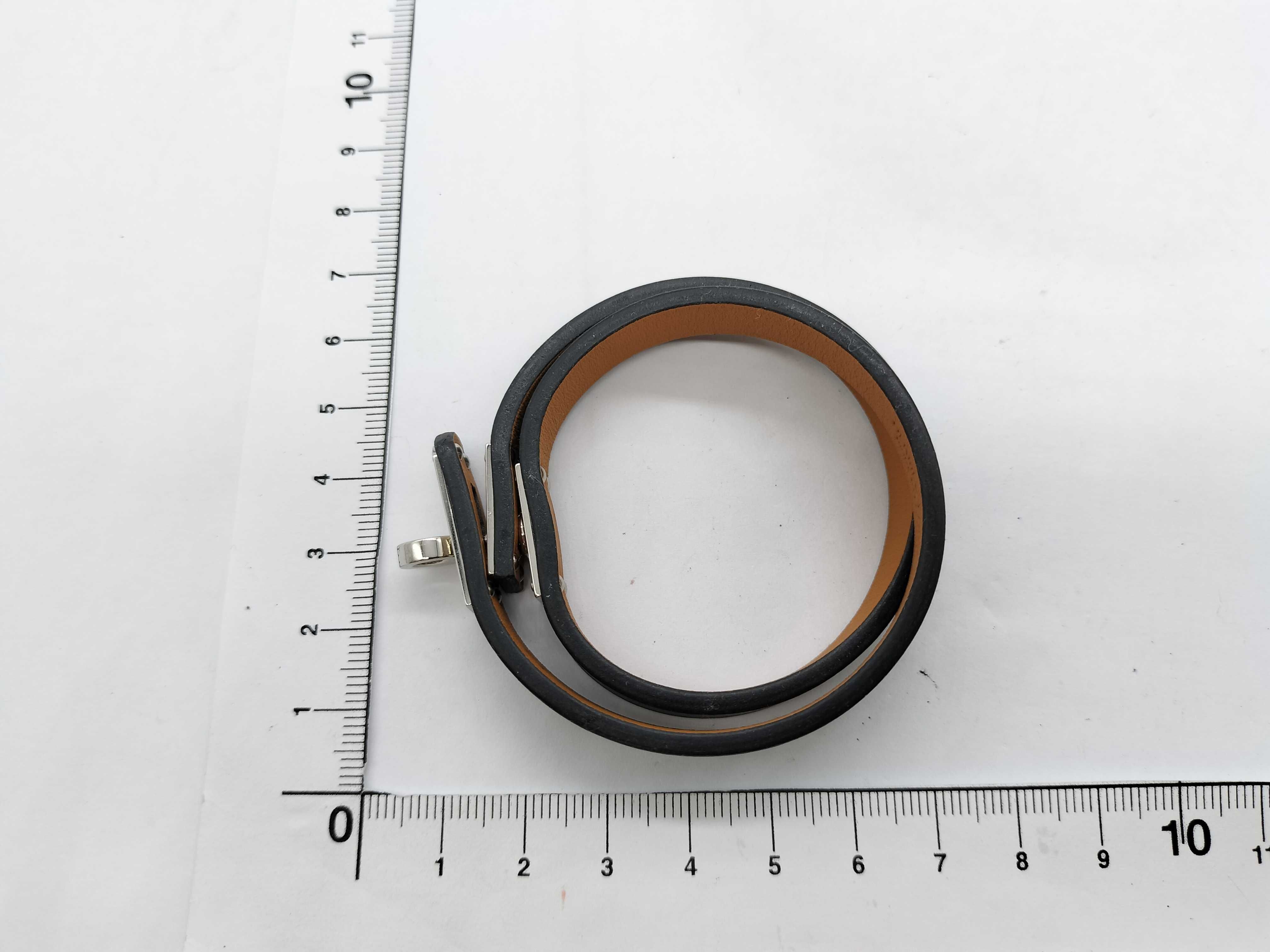 Double Tour B Bracelet/Bangle — view 7
