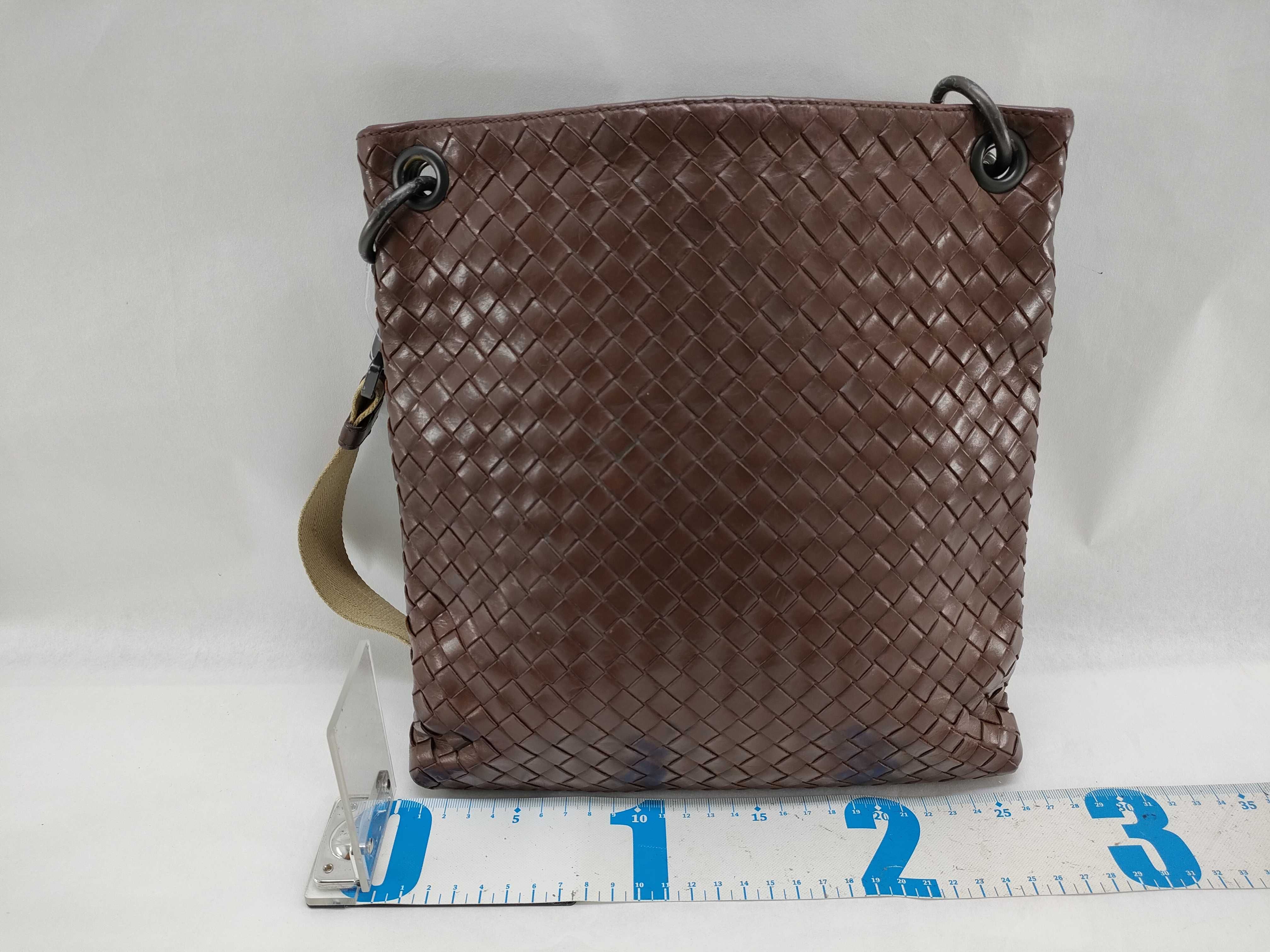 Intrecciato Bottega Veneta Shoulder Bag — view 2