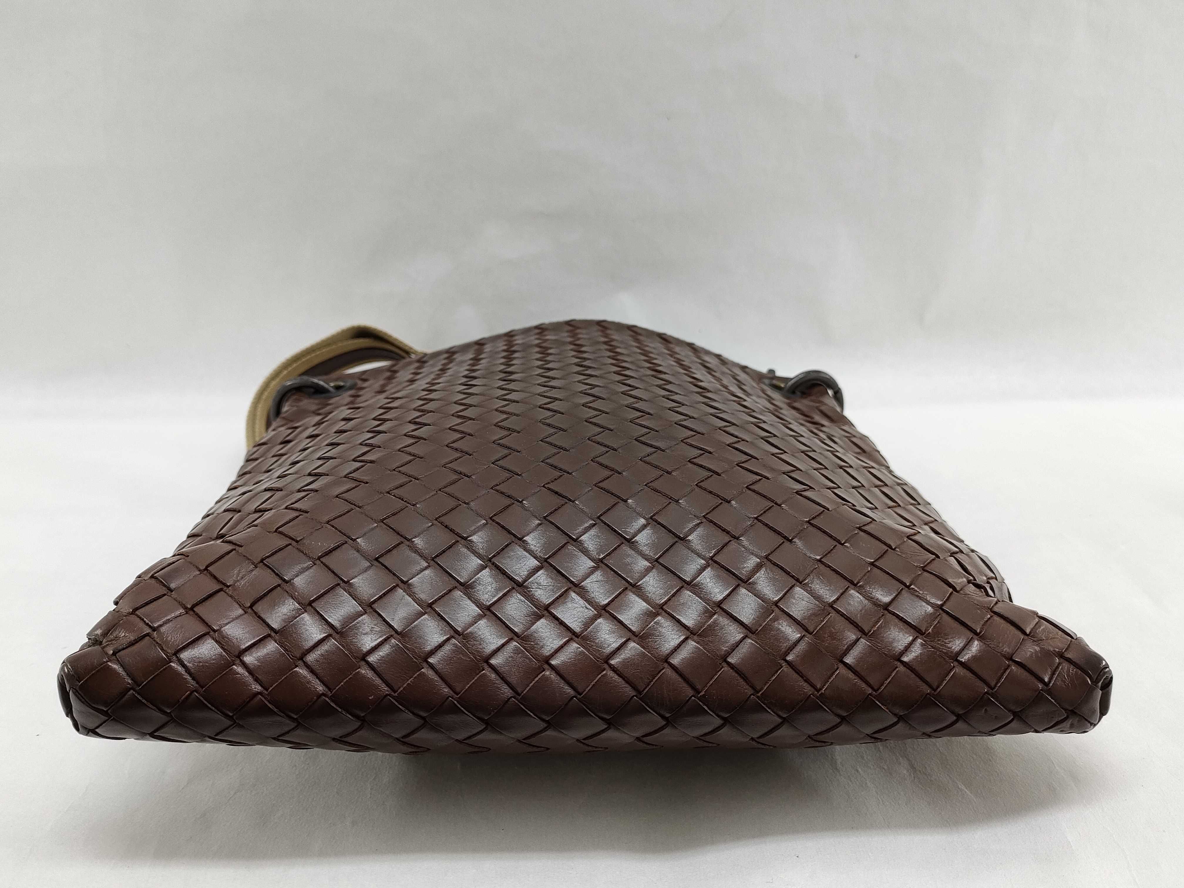 Intrecciato Bottega Veneta Shoulder Bag — view 7