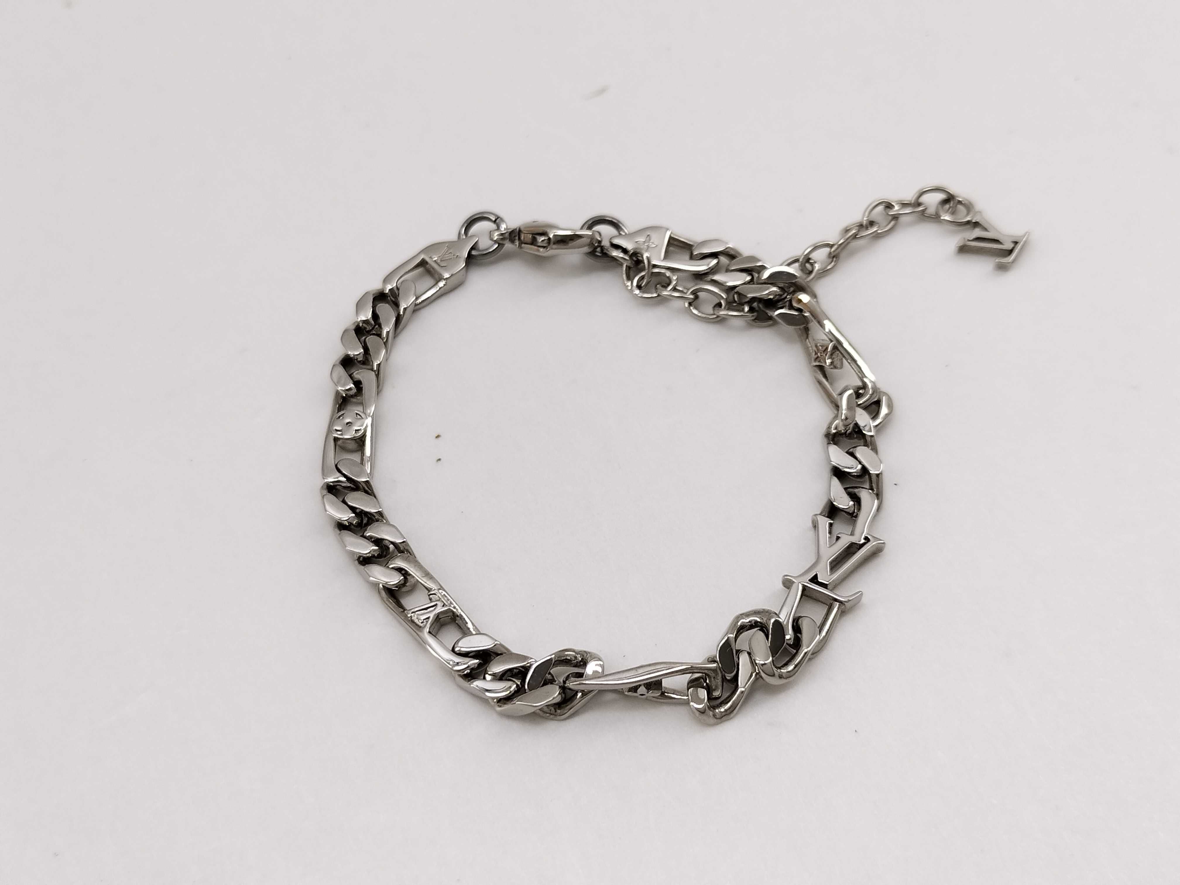 Bracelet LV Figaro M1314A Bangle (VO7930) Bracelet/Bangle — view 4