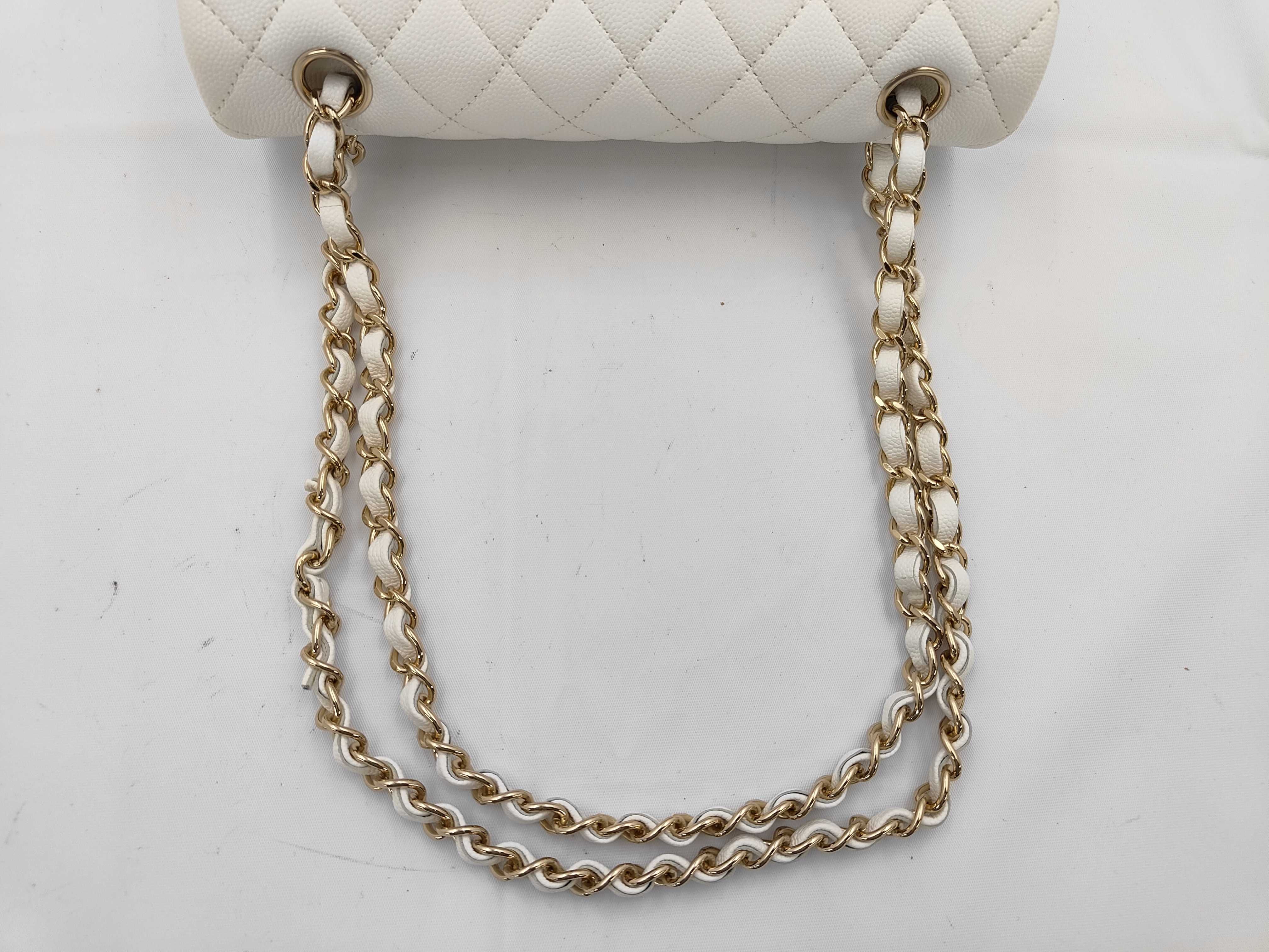 Matelassé 23 Chain Shoulder Bag, Double Flap, Caviar Leather, White Shoulder Bag — view 3