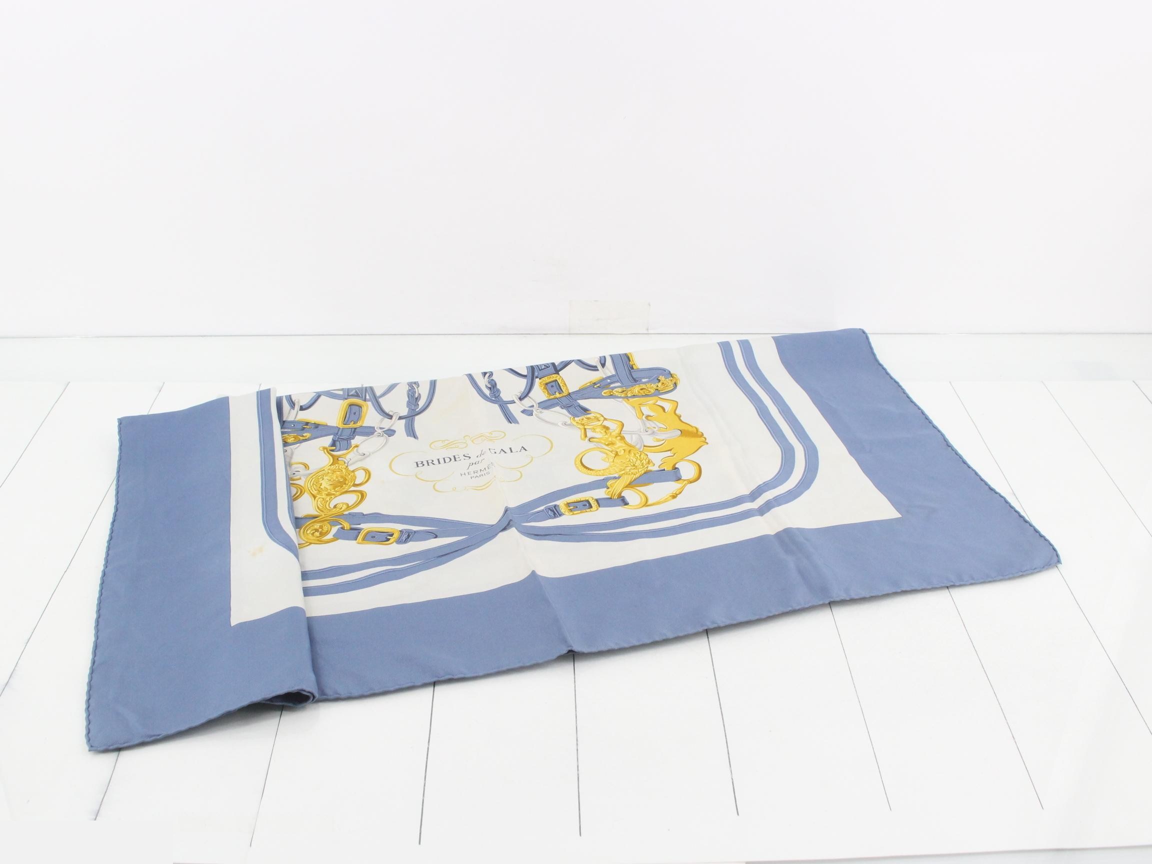 scarf — view 3