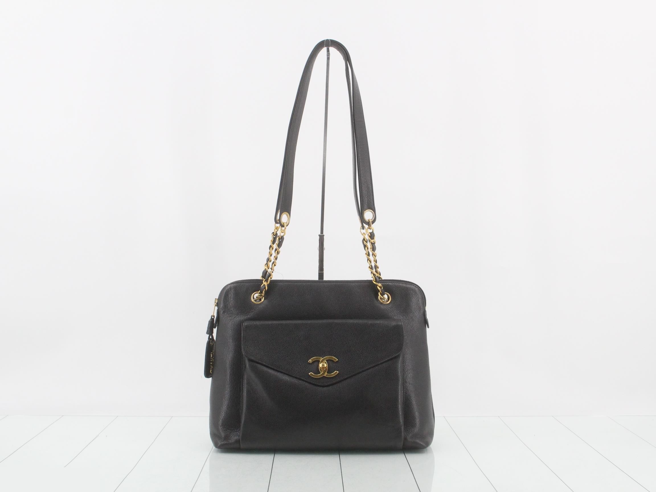 Caviar Shoulder Bag
