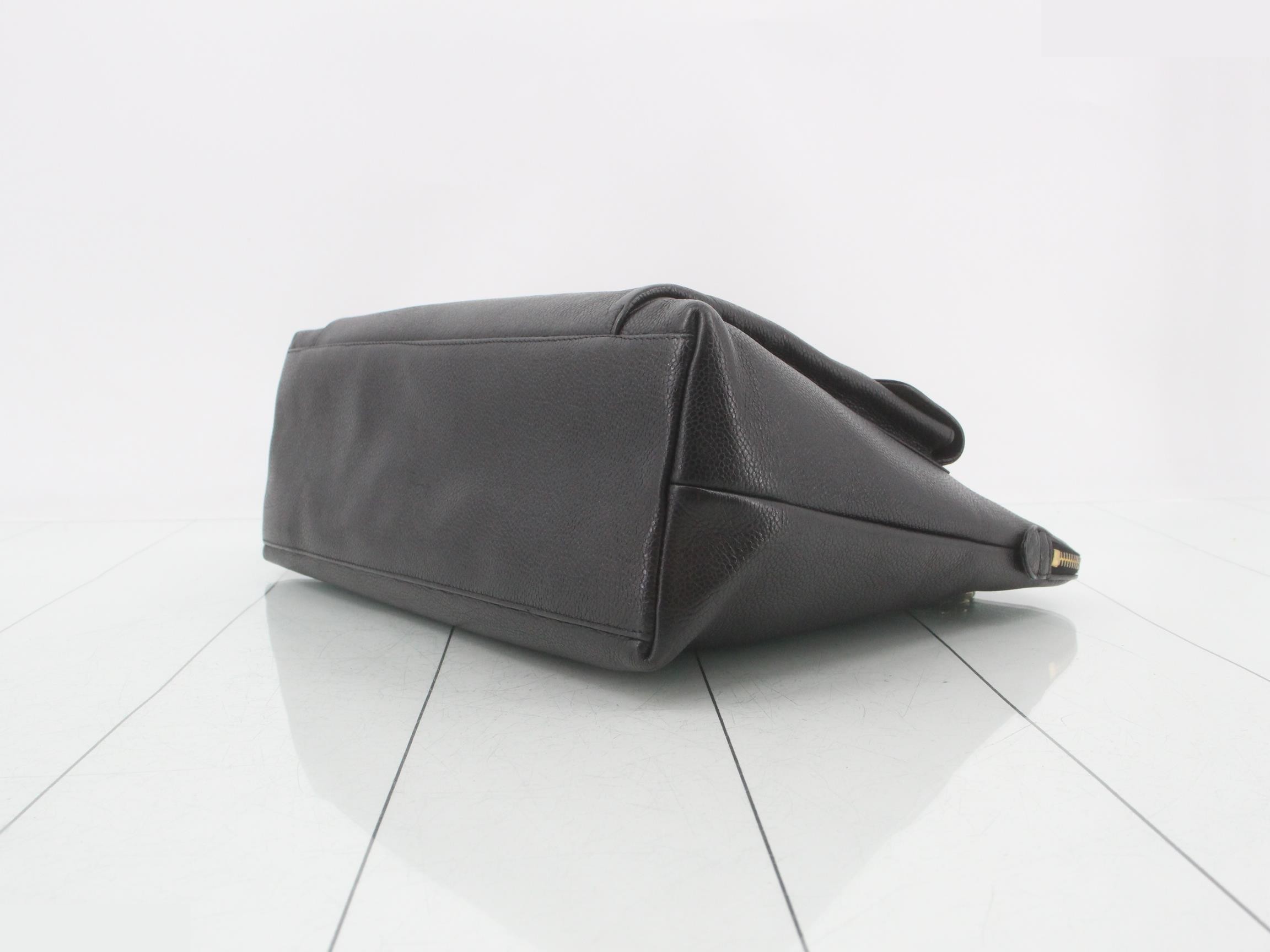 Caviar Shoulder Bag — view 6