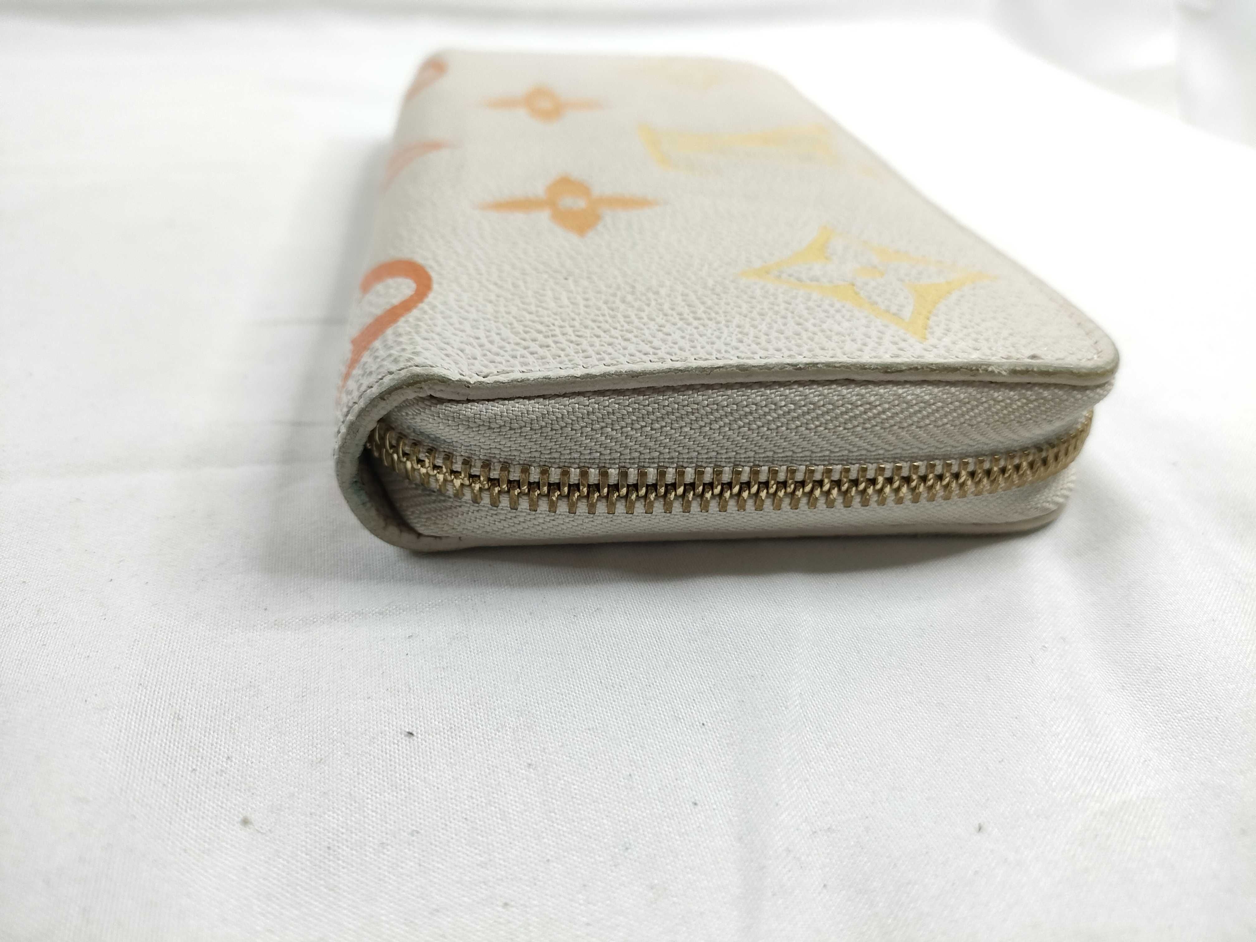 Monogram Empreinte Louis Vuitton Zippy Wallet Monogram Empreinte LV Gradient M82206 Wallet — view 7