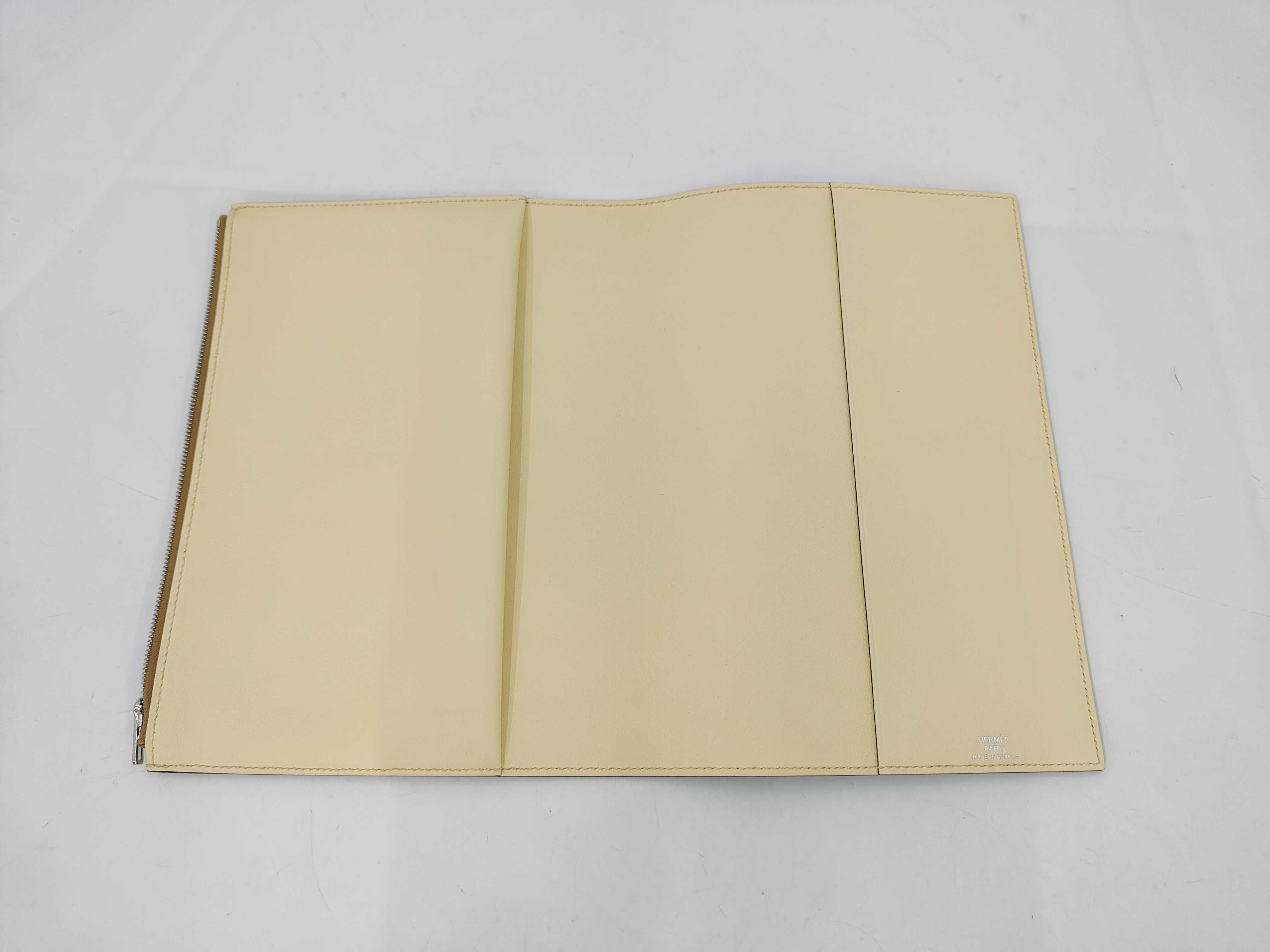 A5 notebook cover with G stamp, other accessories — view 3