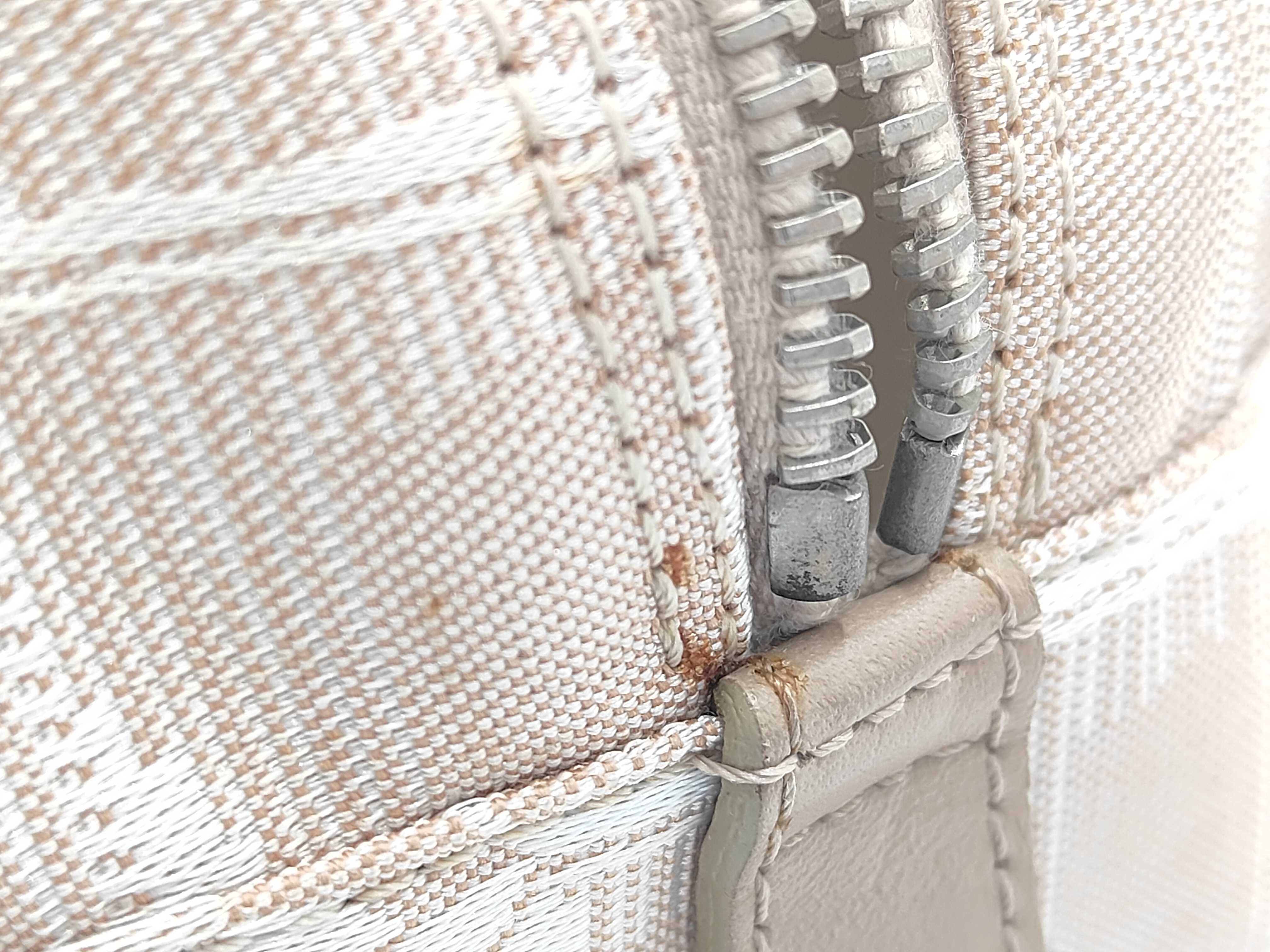 New Travel Line Handbag — view 9