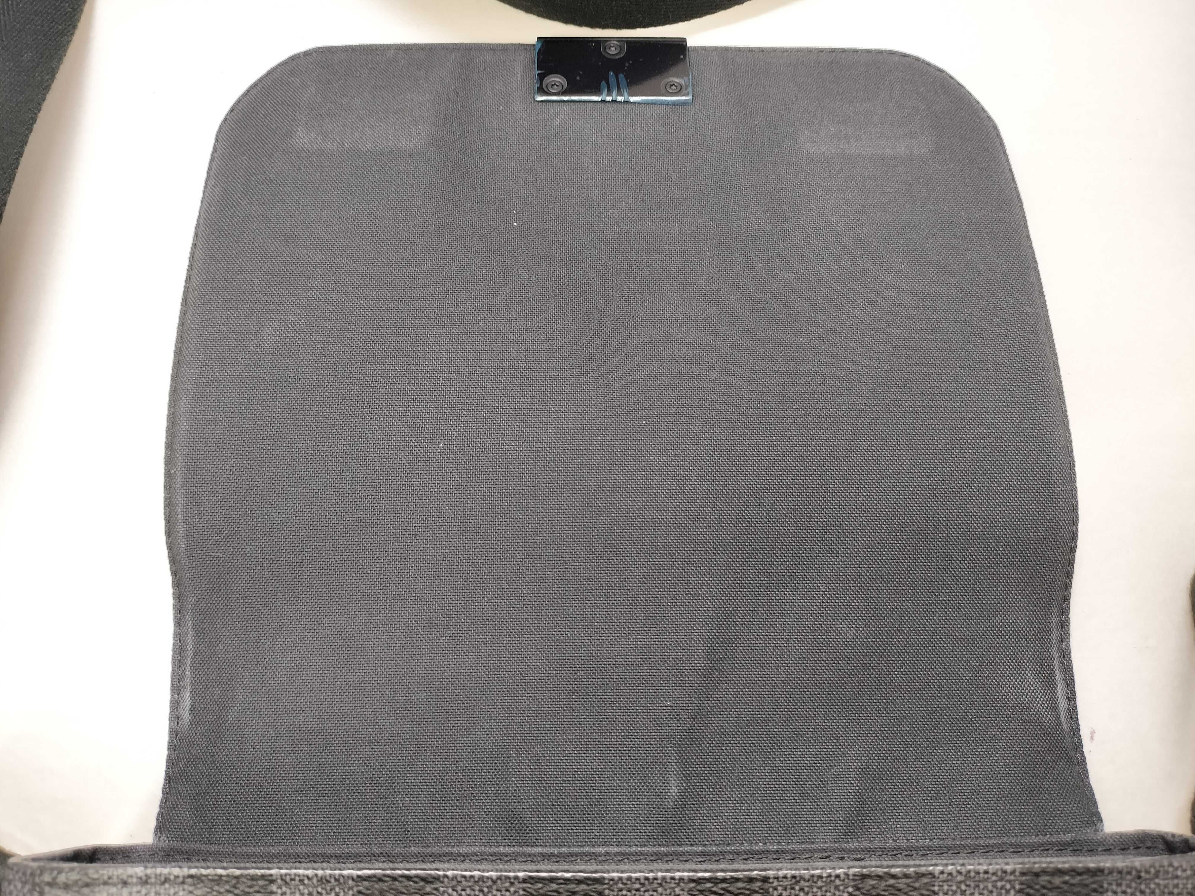 Damier Graphite PH- District Messenger Bag Black Damier Canvas Graphite 25cm Shoulder Bag — view 10