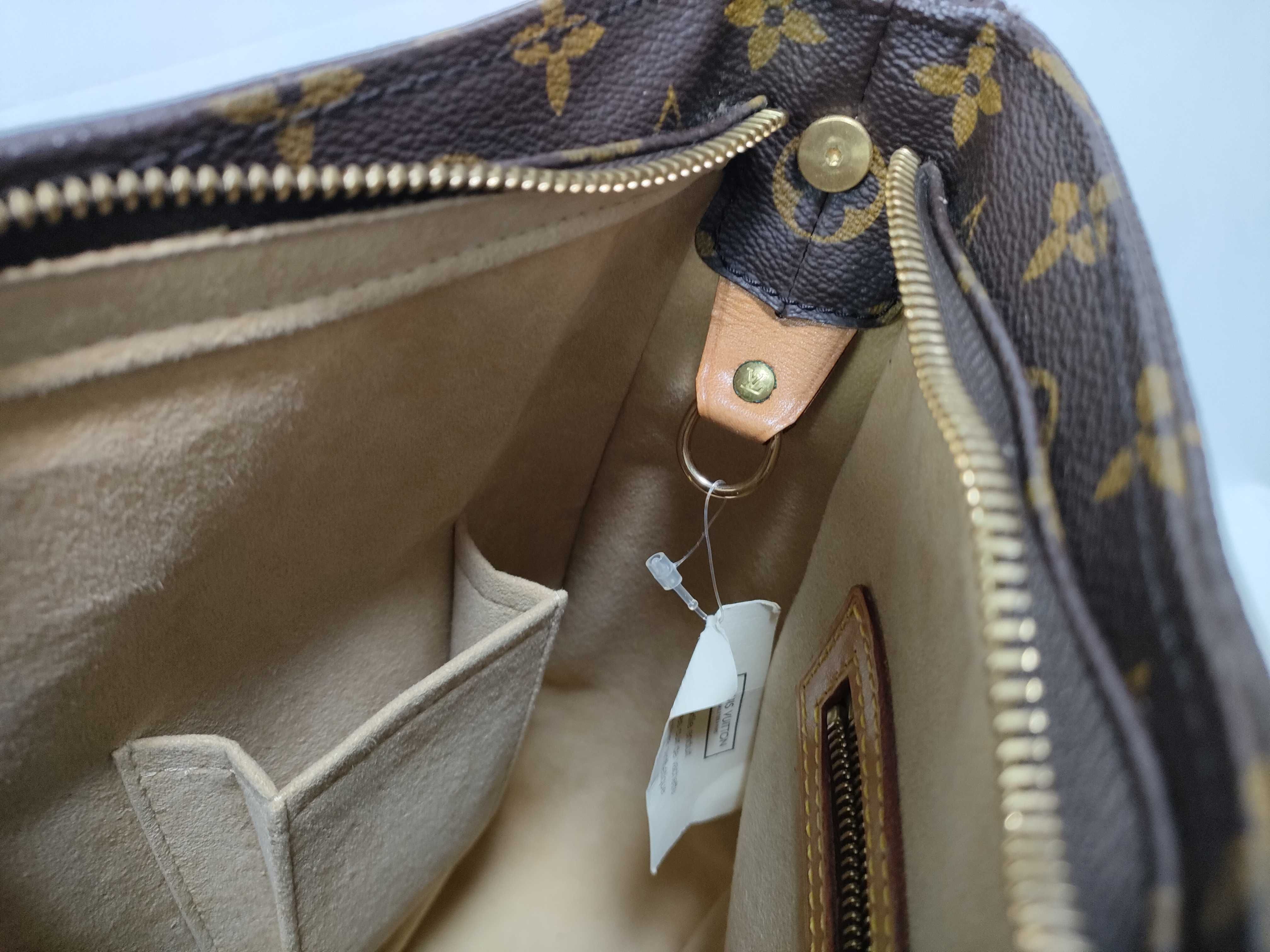 Monogram Louis Vuitton Monogram Looping GM — view 12
