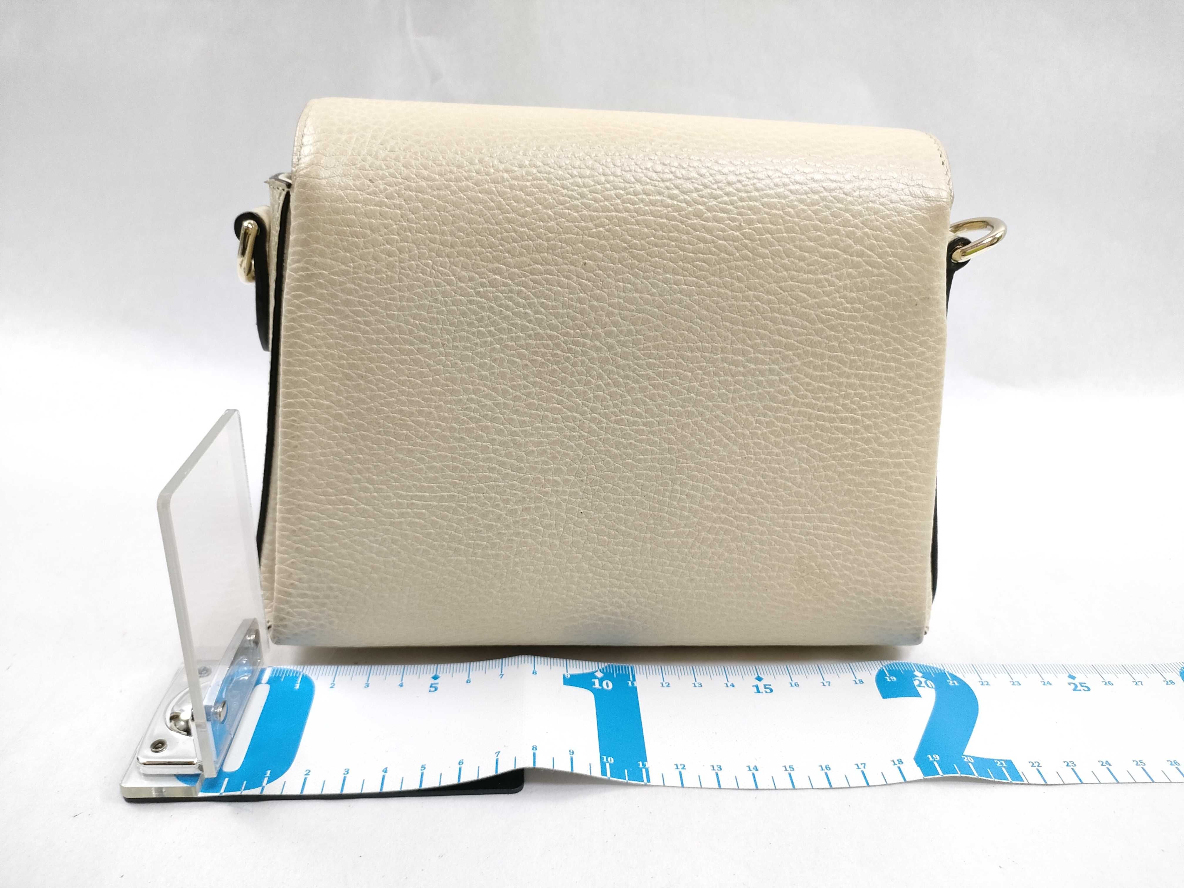 Interlocking G Chain Shoulder Bag — view 2