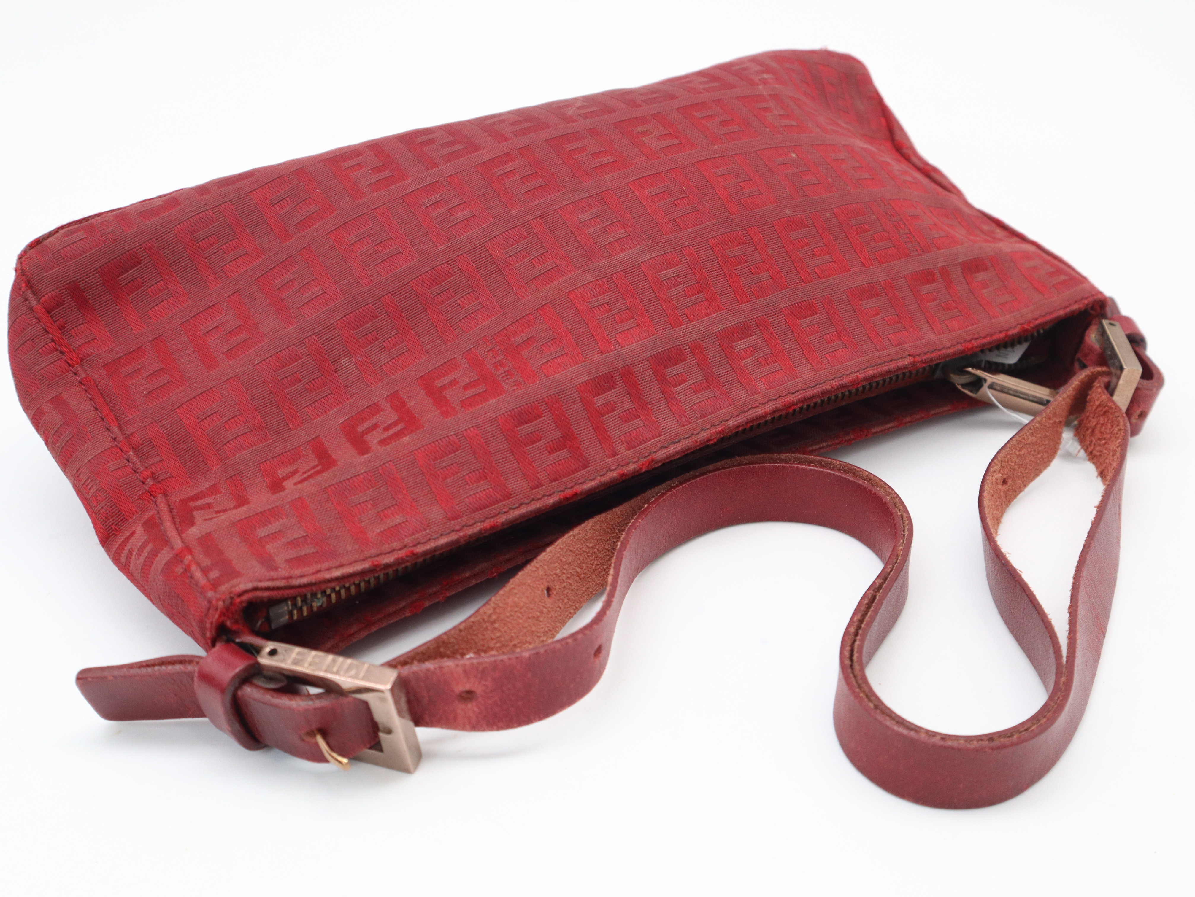 Zucchino Shoulder Pouch, Red — view 6