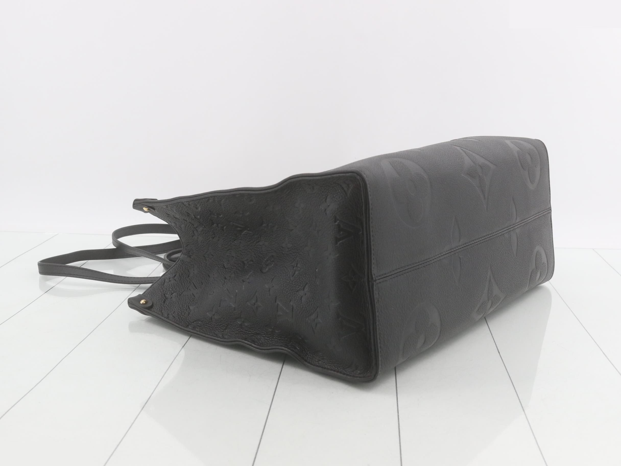 M45595 OnTheGo MM Noir 2-Way Tote Bag — view 5