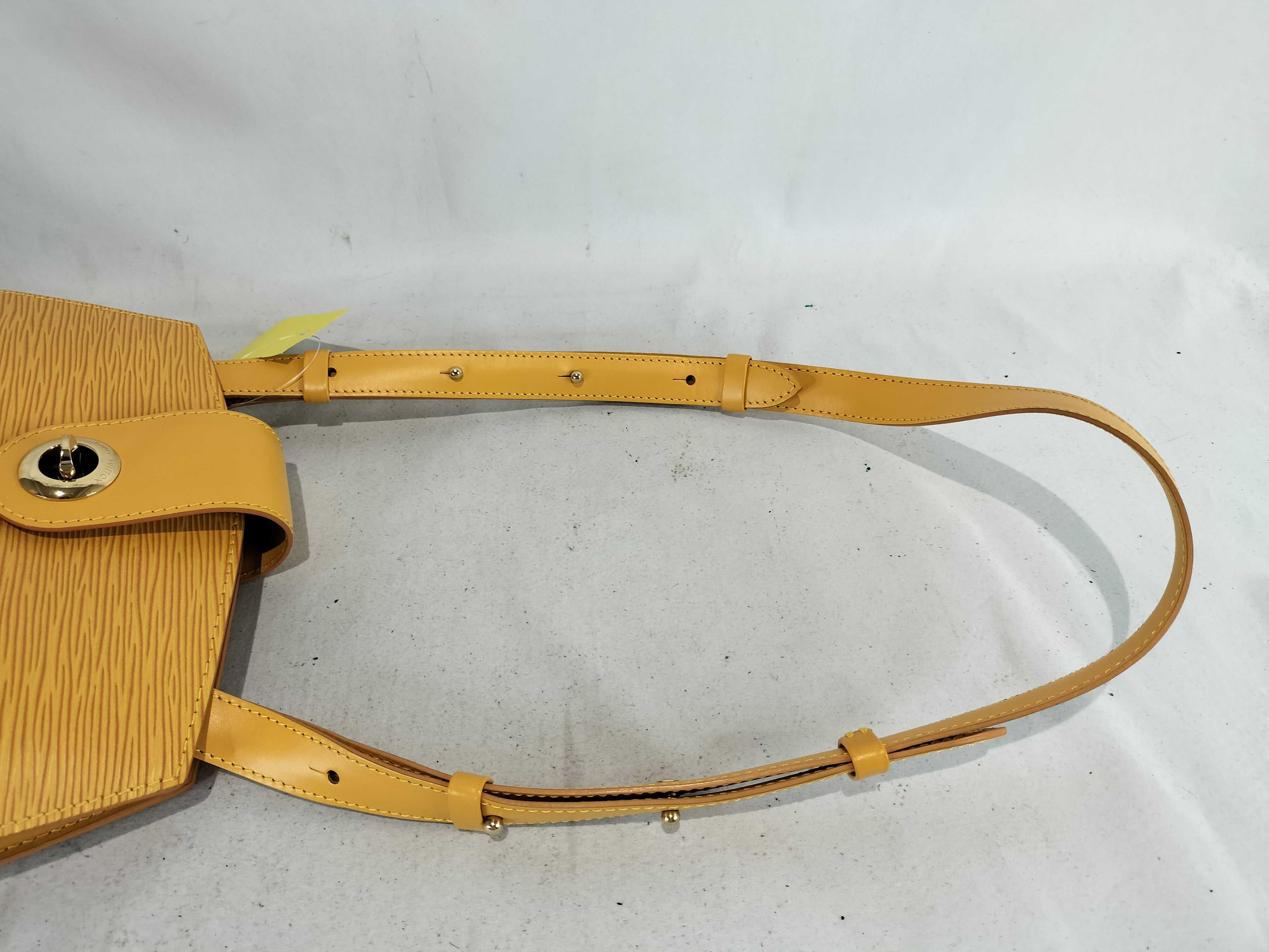 Epi Cluny Yellow Shoulder Bag — view 4