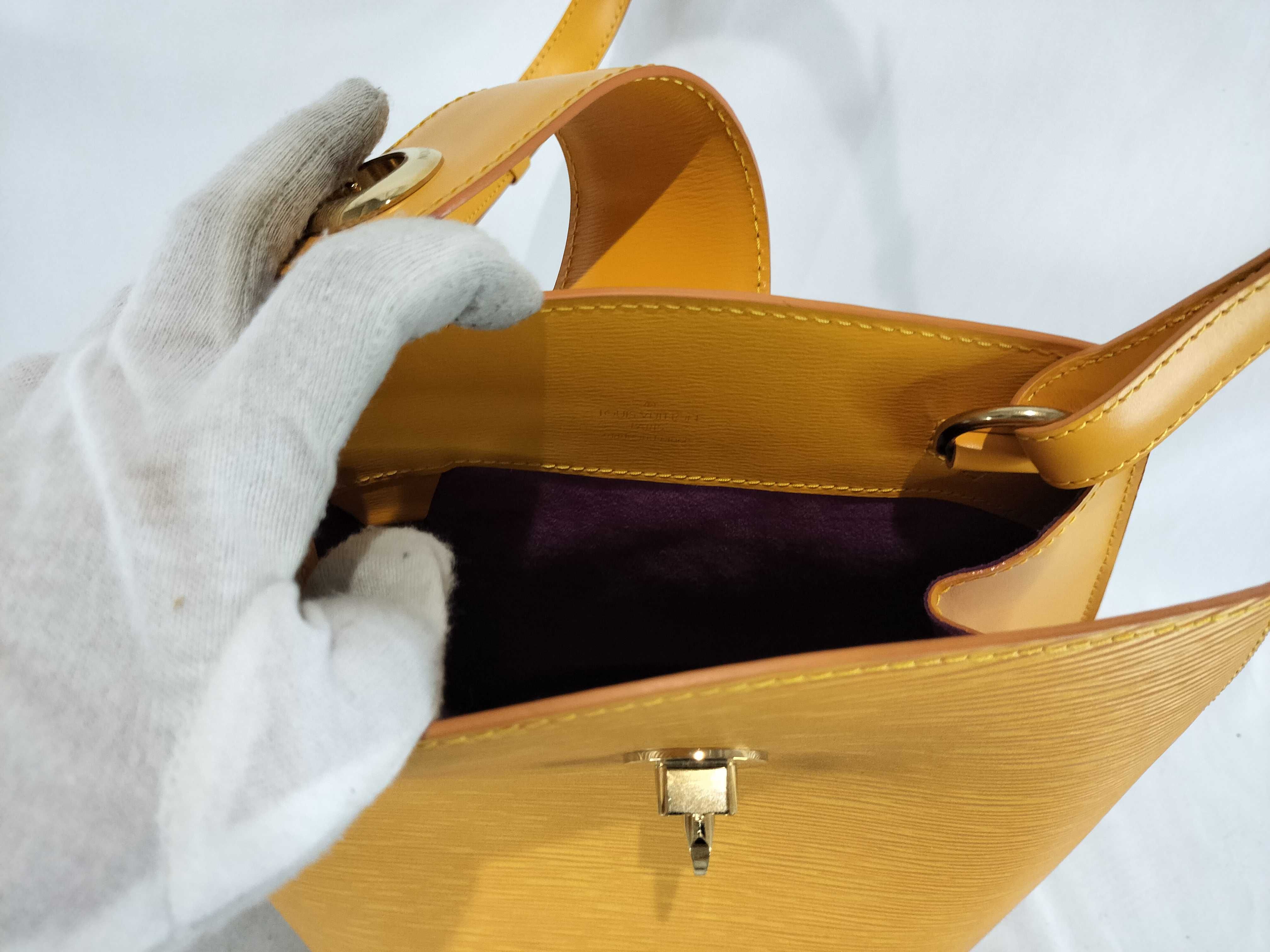 Epi Cluny Yellow Shoulder Bag — view 9