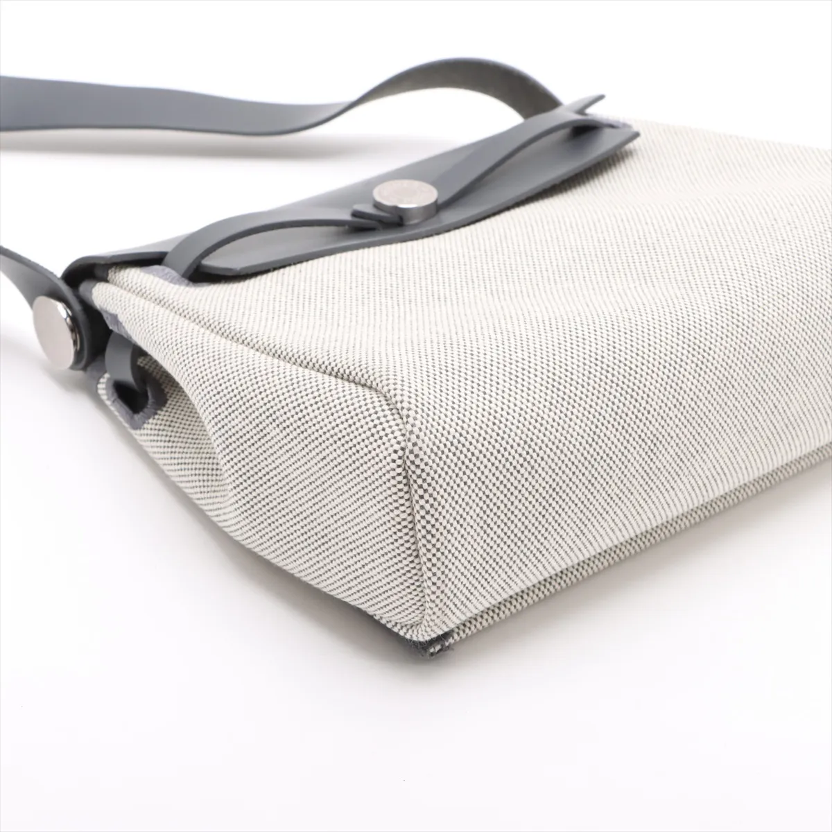 Ale Bag Zip 20 Mini Toile Ash x Vache Hunter Beige x Ardoise Silver Hardware W:2024 — view 4