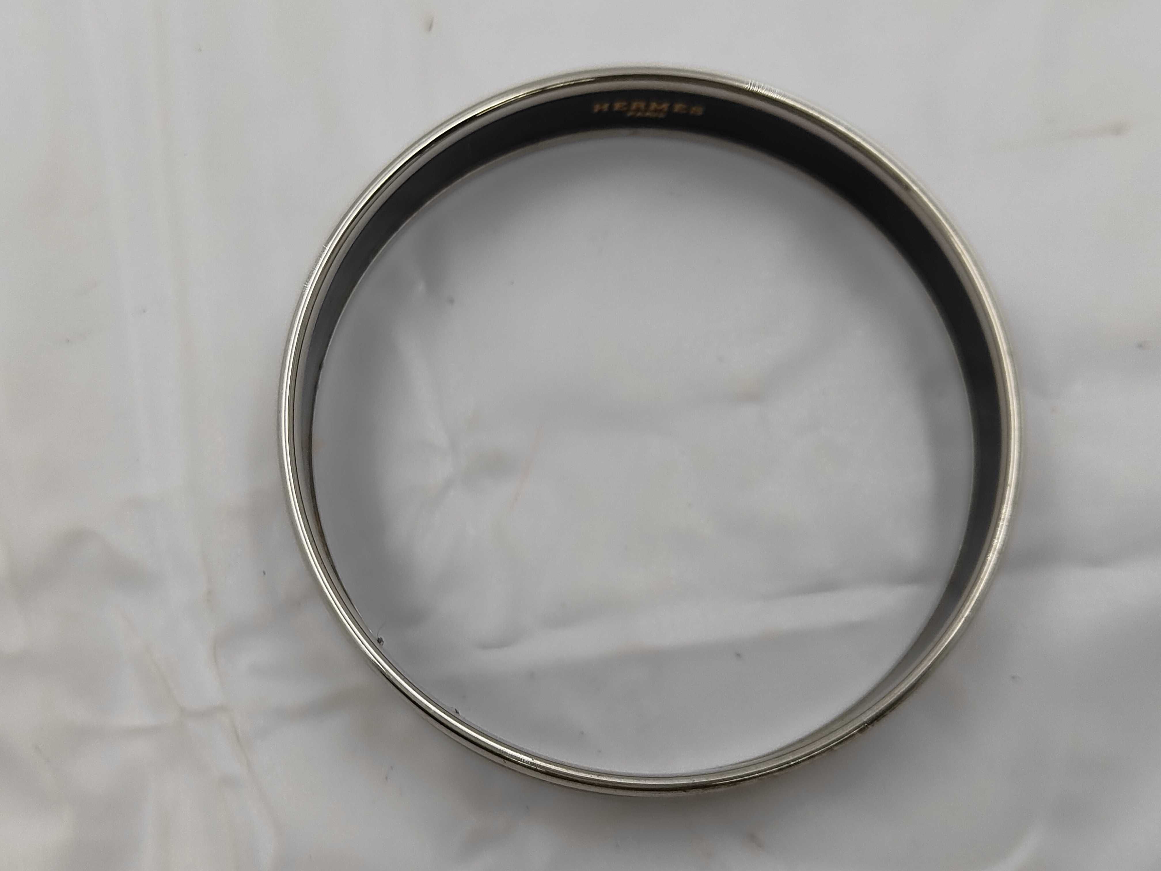 ring — view 2