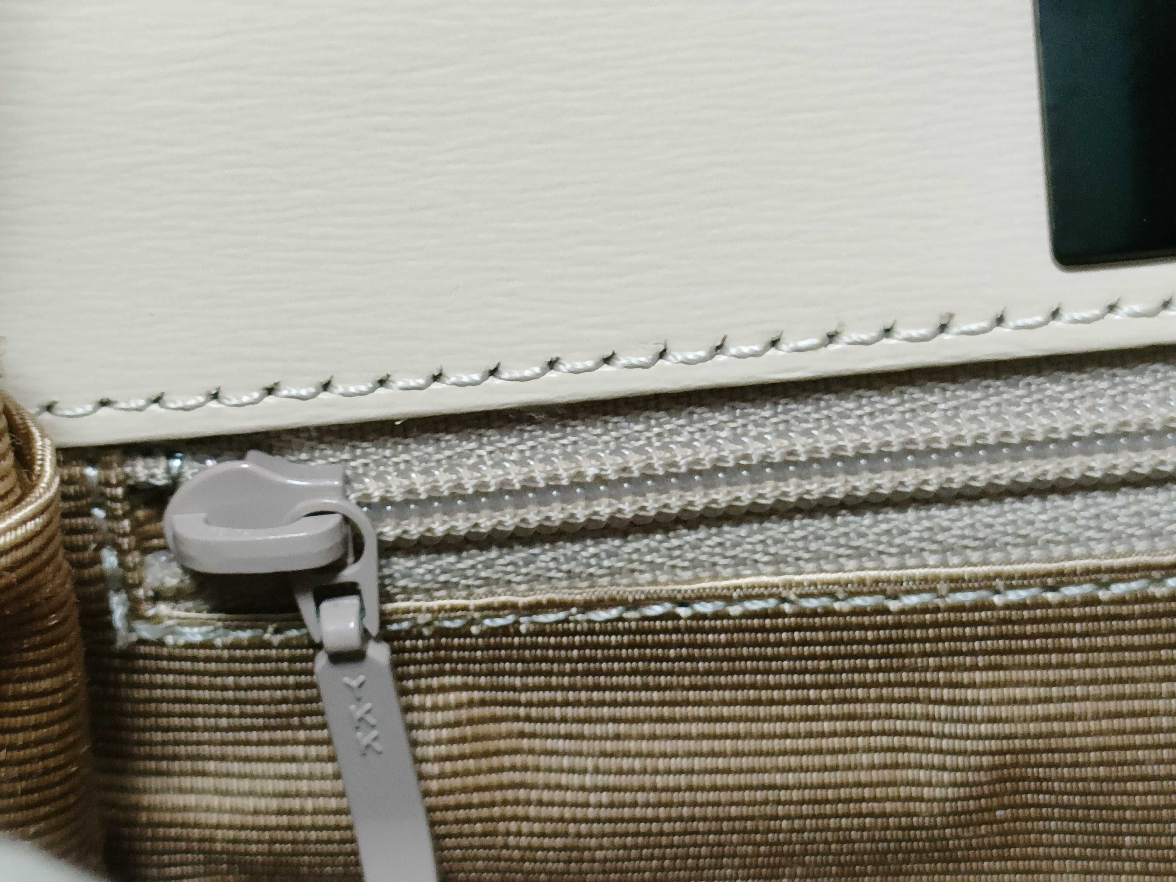 Leather 2-Way Bag Handbag — view 11