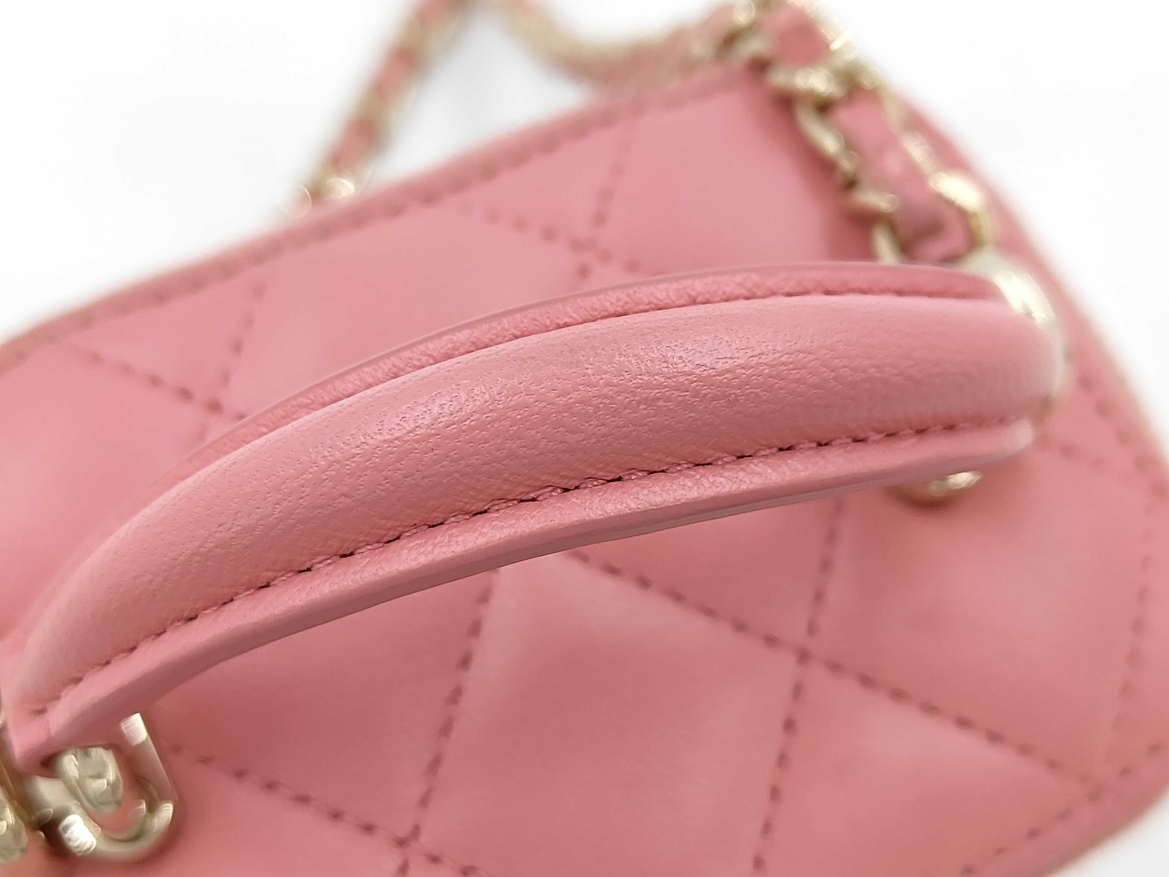 Matelassé Timeless Classic Shoulder Bag — view 11