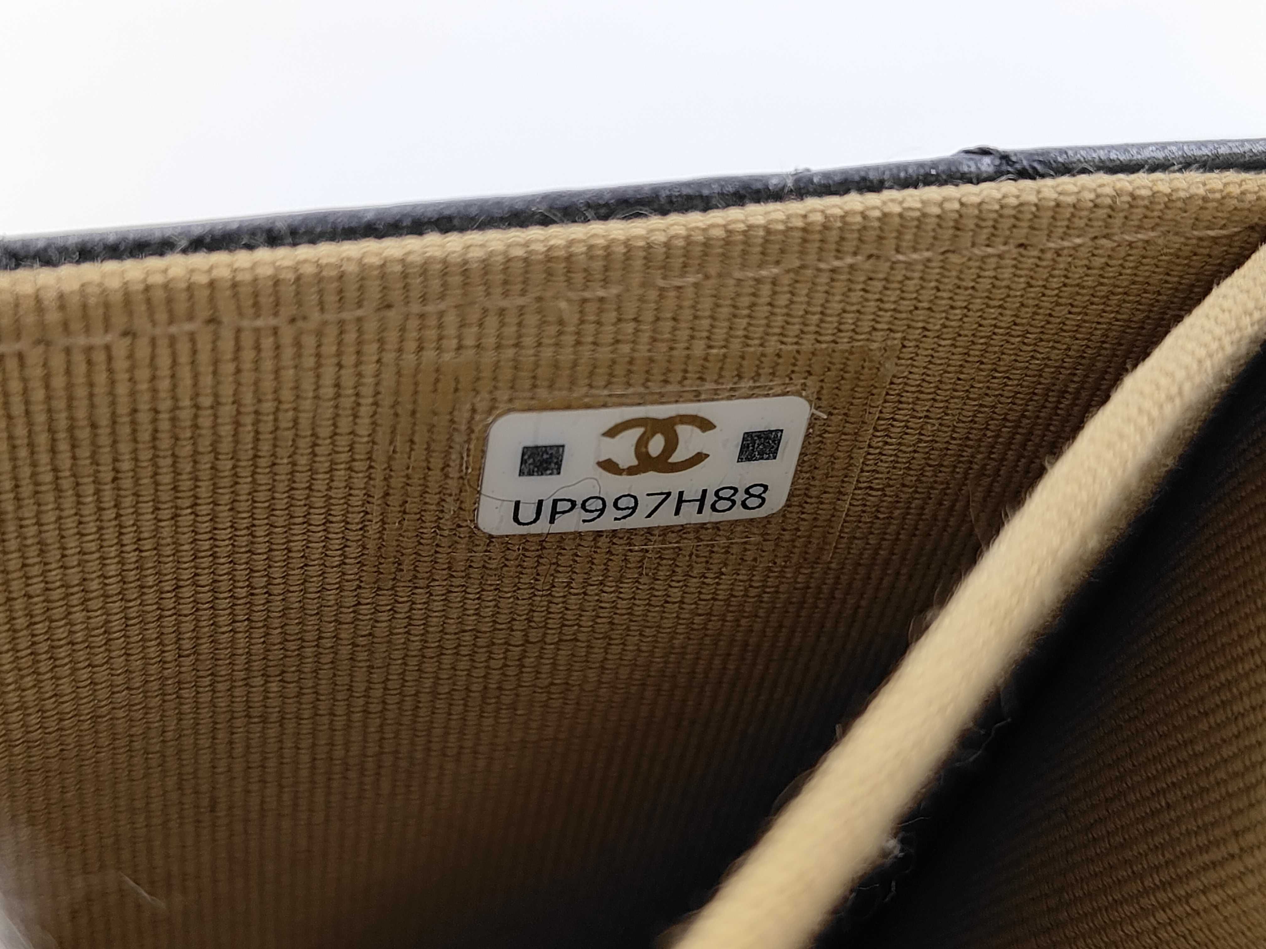 Matelassé Chain Shoulder Bag — view 10
