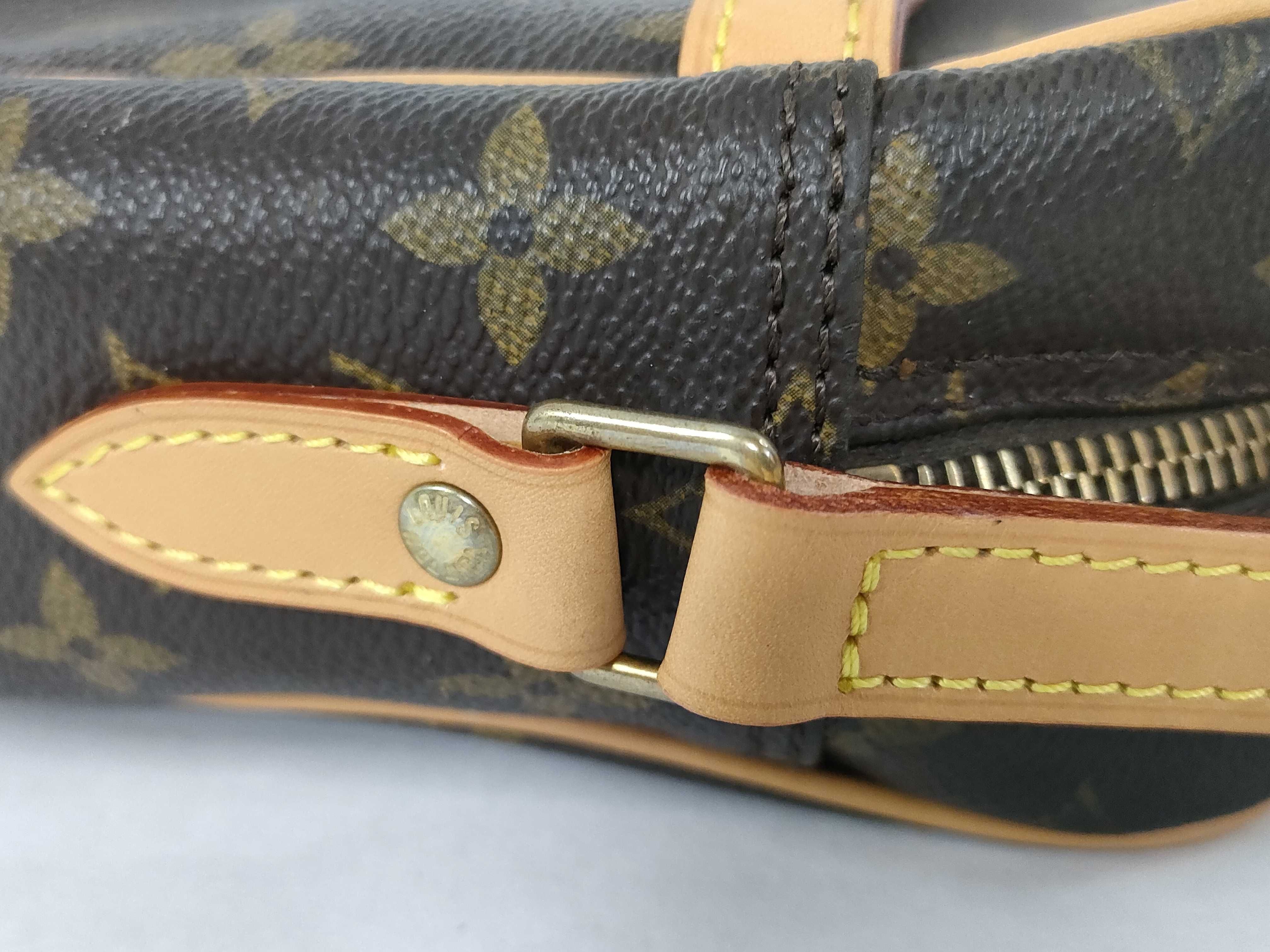 Monogram Louis Vuitton Shoulder Bag — view 5