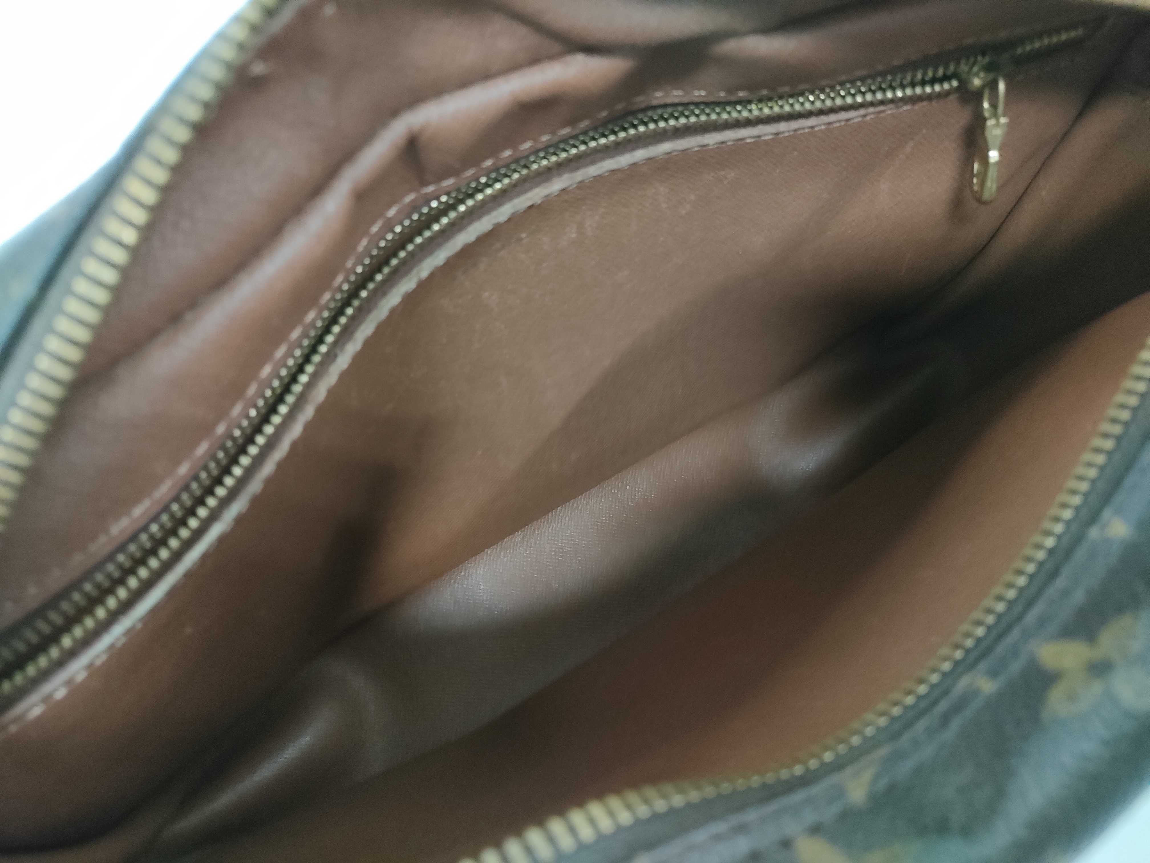 Monogram Louis Vuitton Shoulder Bag — view 9