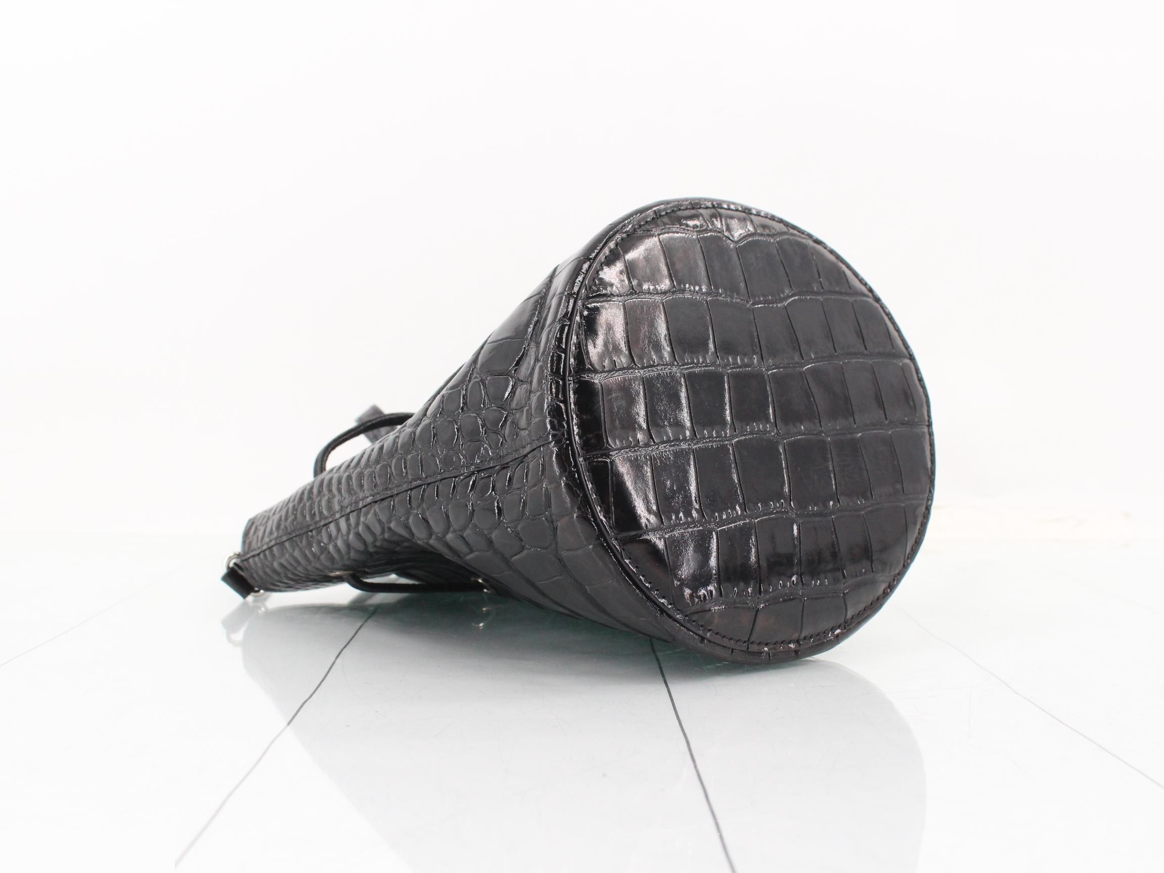 Other lines: 2-way bag with long strap, crocodile pattern, black. — view 5