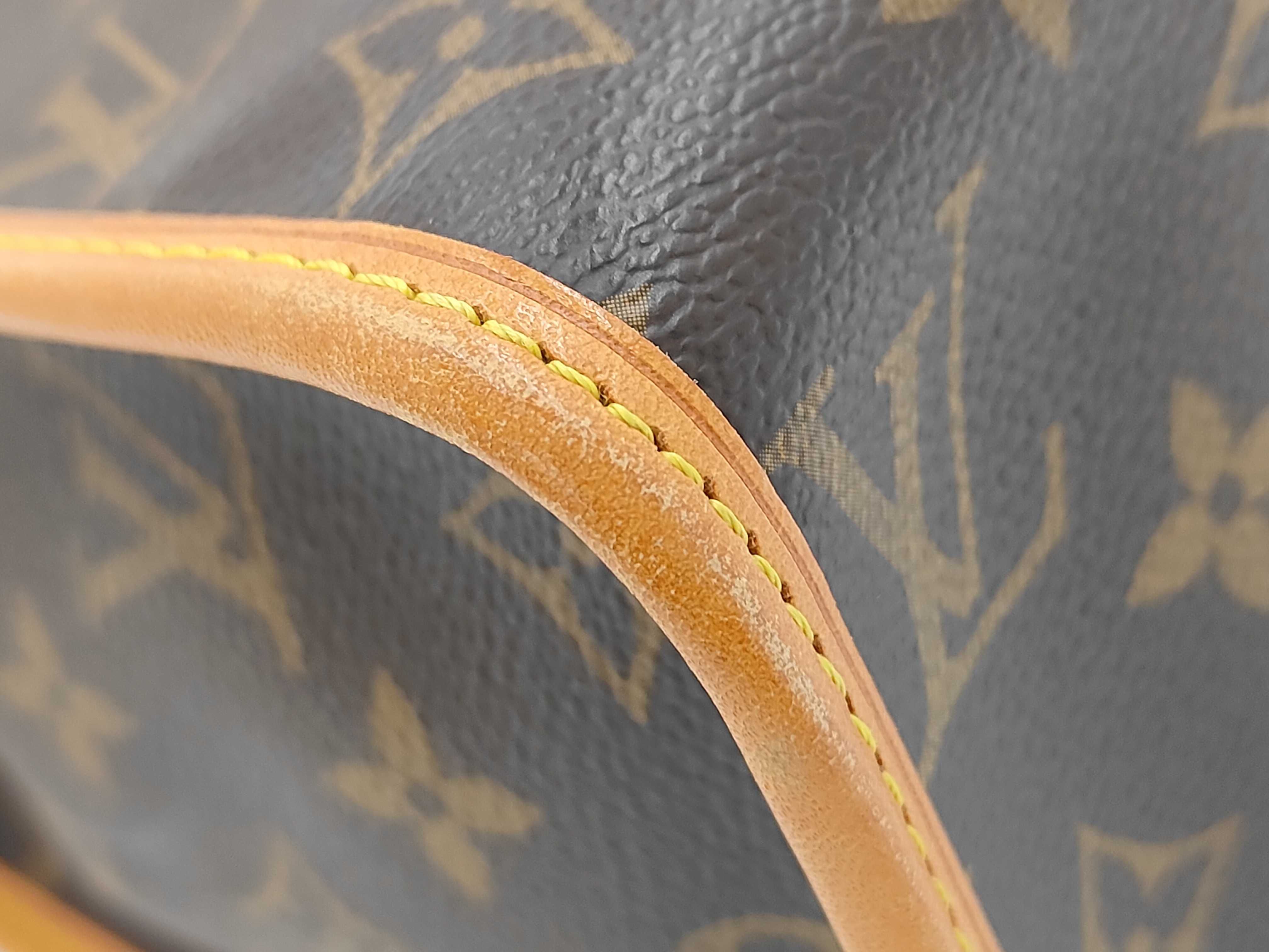 LV Popincourt O M40007 Monogram Handbag — view 4