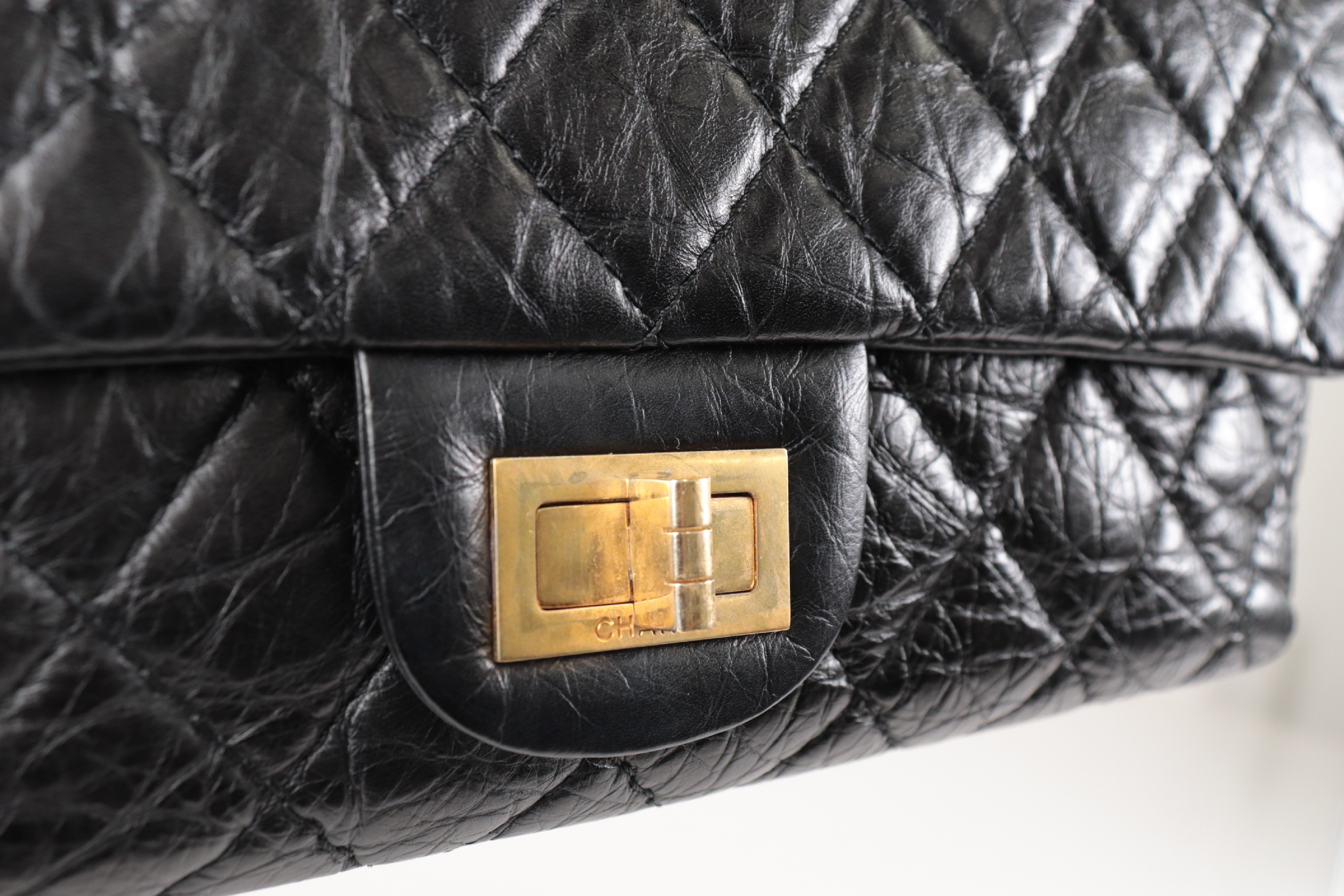 Double Flap Leather 2.55 Chain Shoulder Bag (Serial Number 14) — view 8