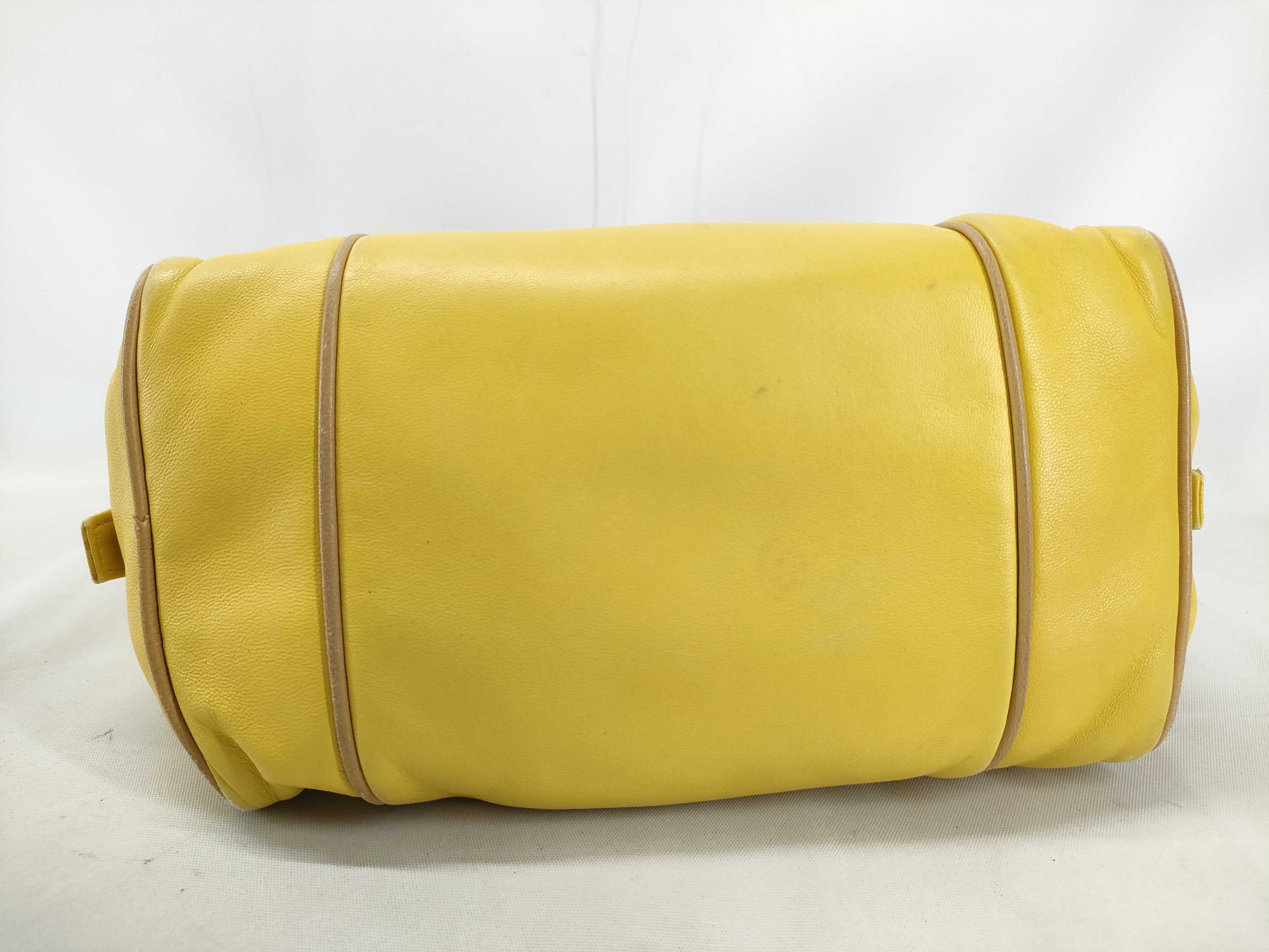 handbag — view 3