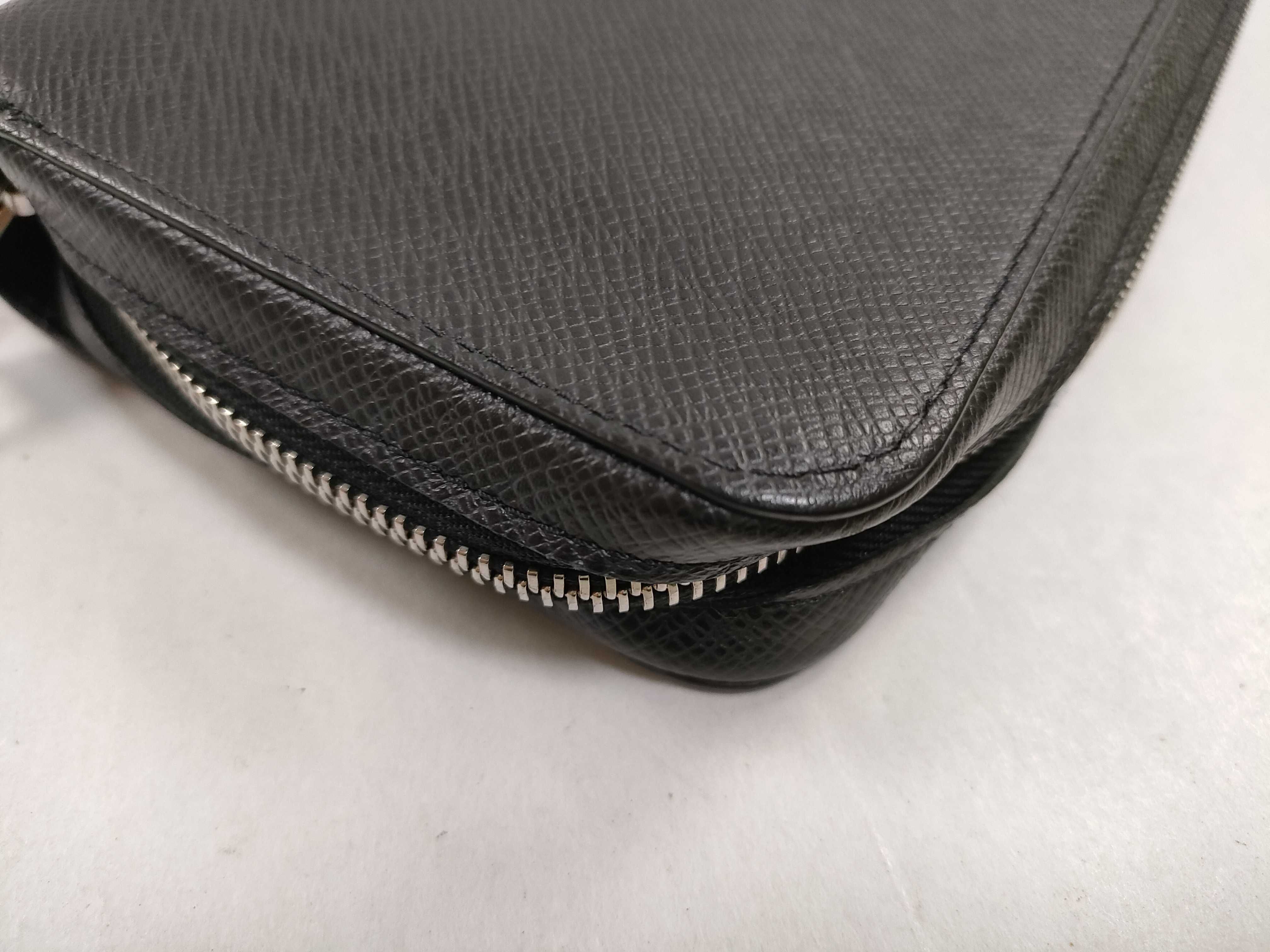 Taiga Wallet Louis Vuitton Taiga Zippy XL Ardoise Wallet — view 3