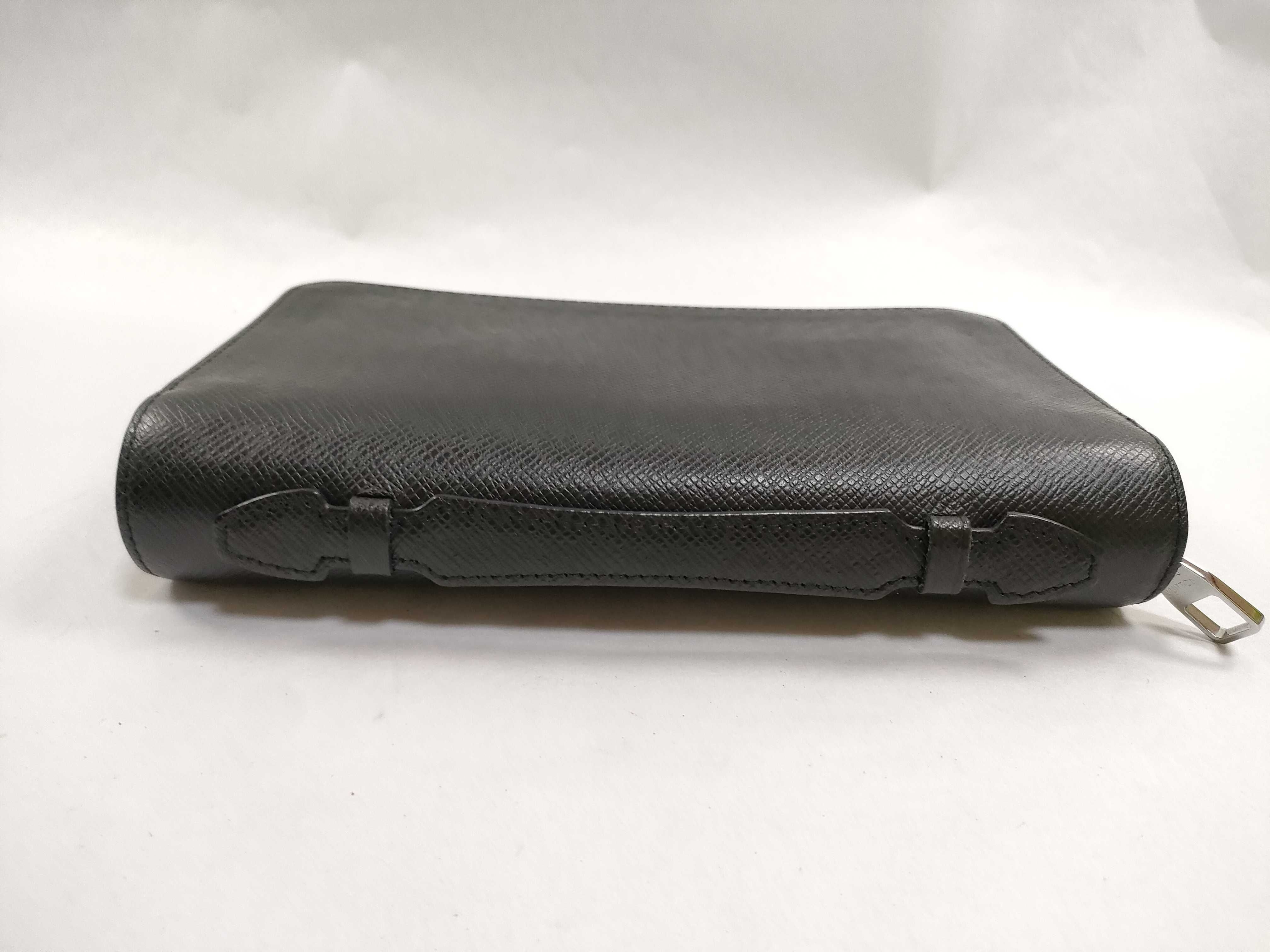 Taiga Wallet Louis Vuitton Taiga Zippy XL Ardoise Wallet — view 5