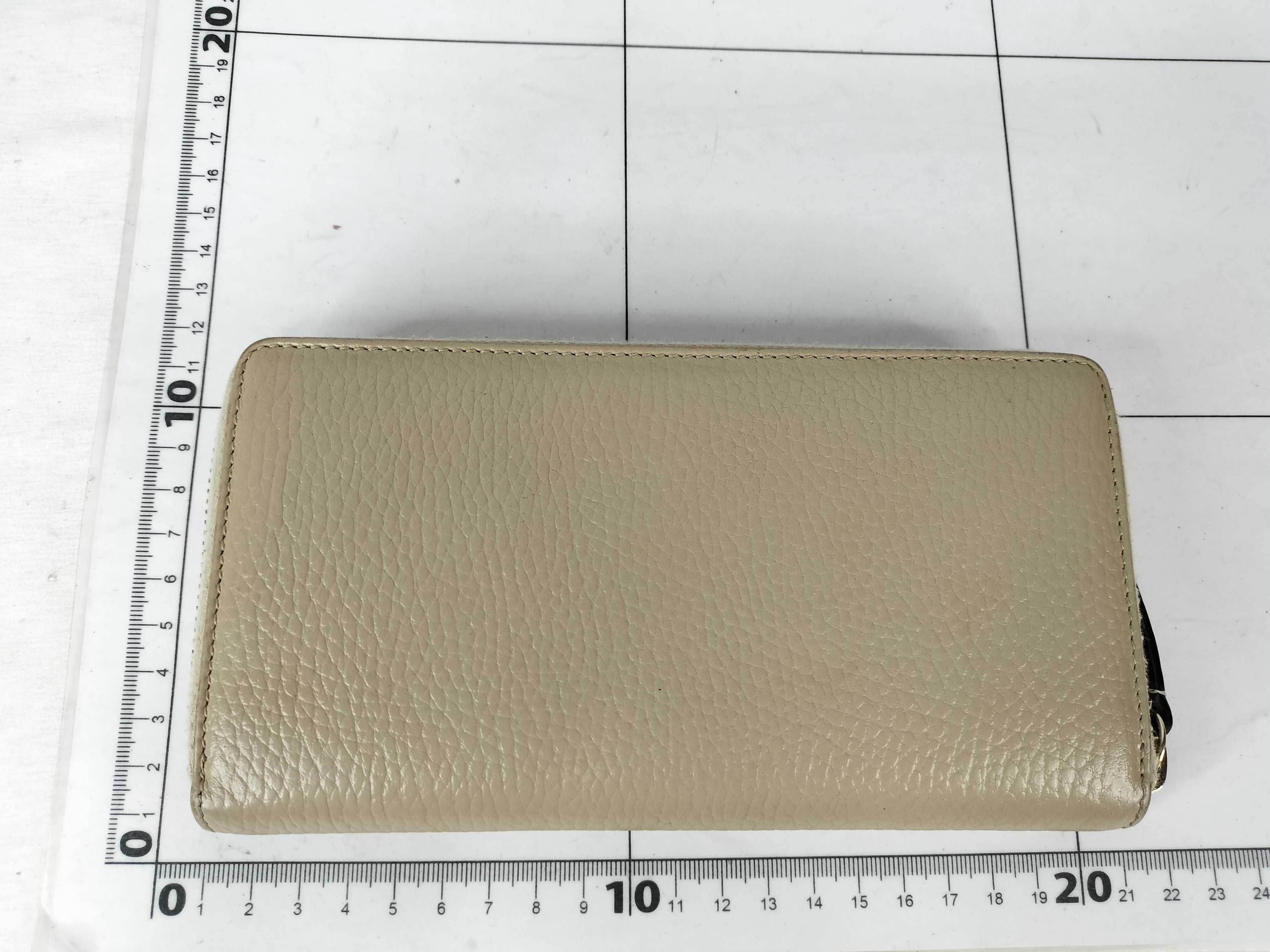 GG Marmont Round Zip Wallet — view 2